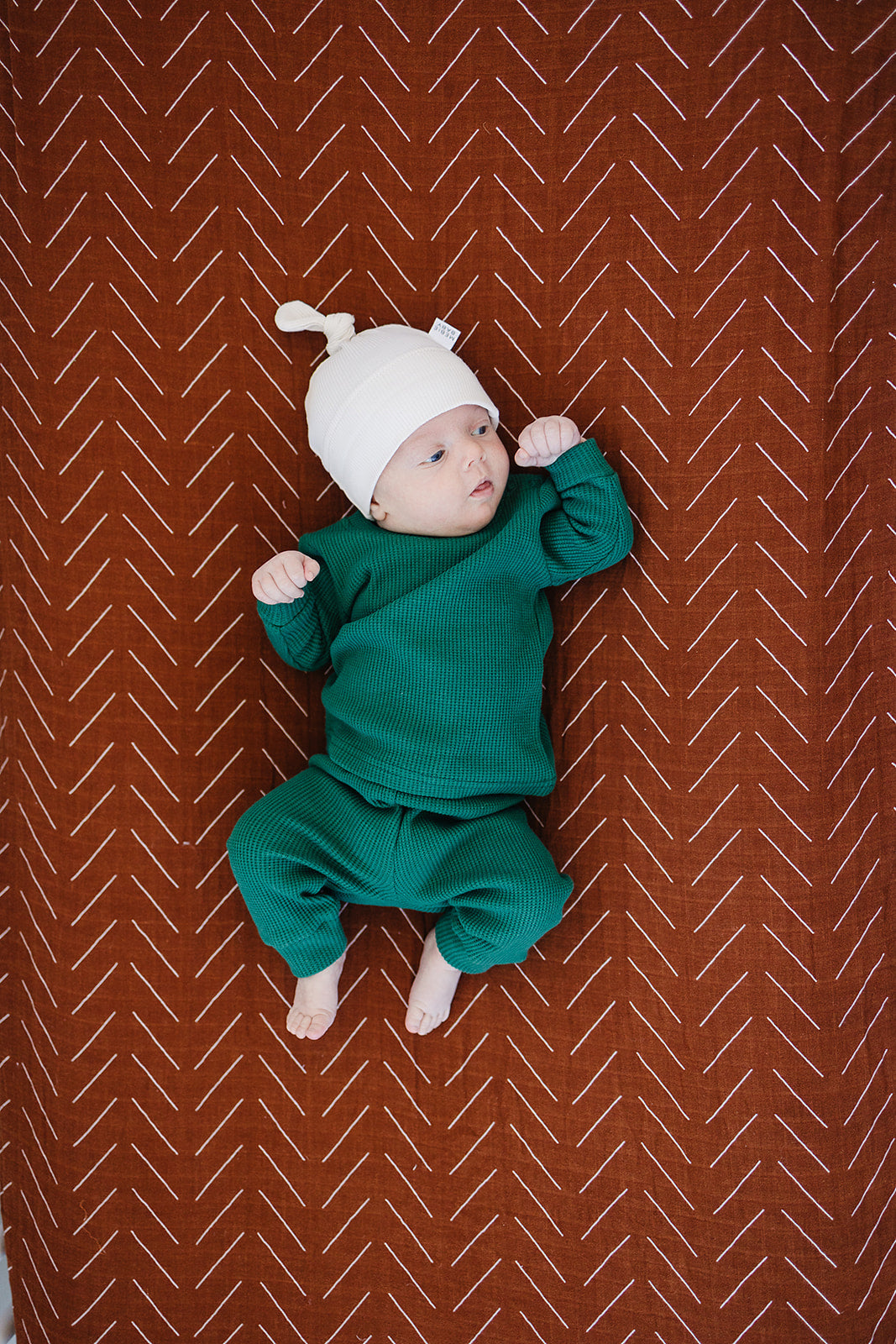 Vanilla Organic Ribbed Newborn Knot Hat | Milk & Baby