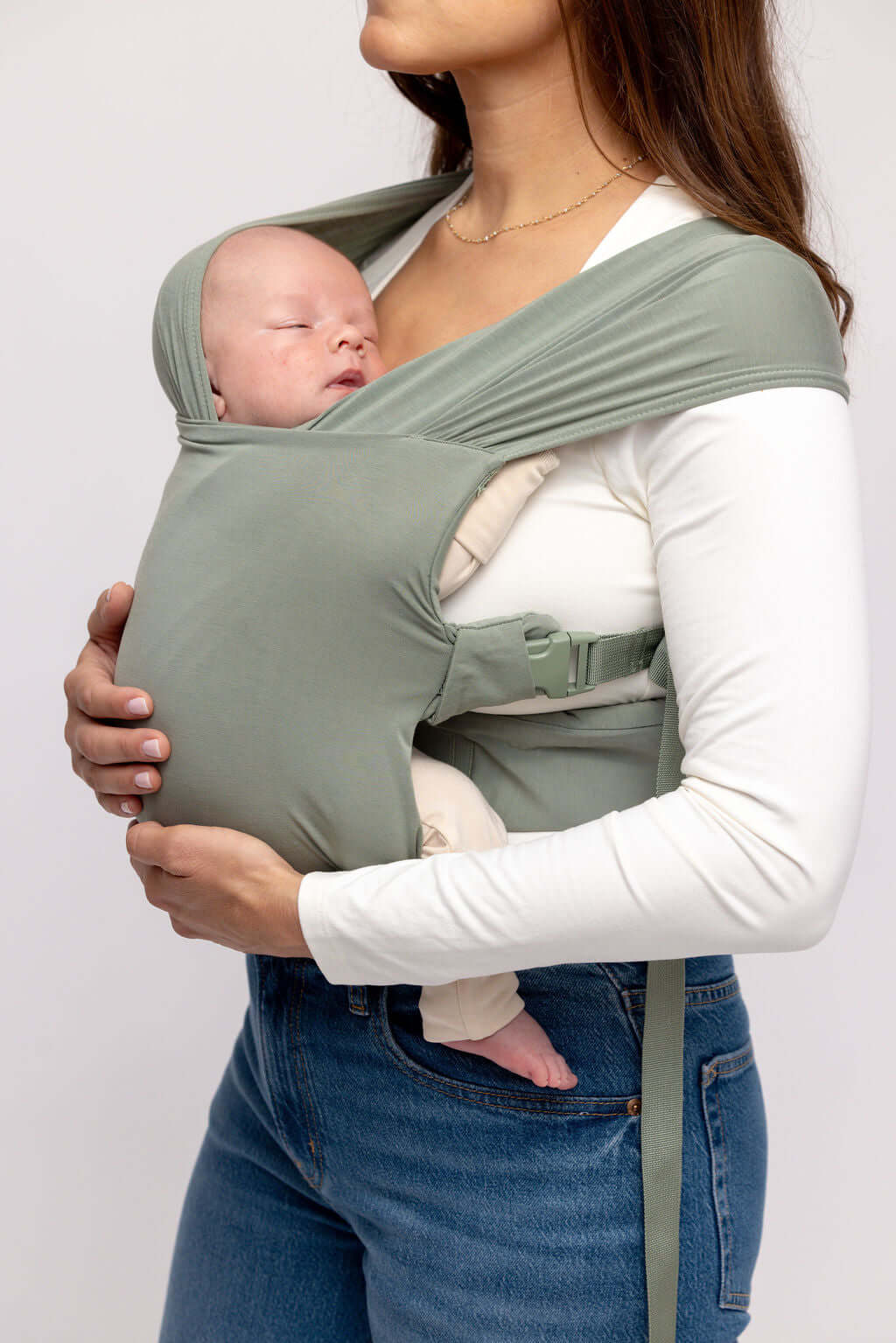 Acadian | Aerial Newborn Buckle Wrap | Meet the Aerial Newborn Buckle Wrap: the perfect blend of wrap-like coziness and buckle carrier convenience for your newborn babe. Crafted from our signature CloudBlend™ fabric, it's irresistibly soft and features a