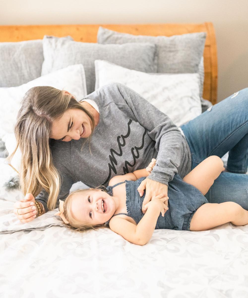 Mama Sweatshirt | Milk & Baby