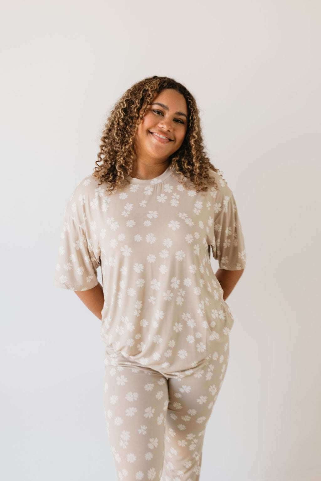 Lazy Daisy | Short Sleeve Women's Bamboo Pajamas | Milk & Baby