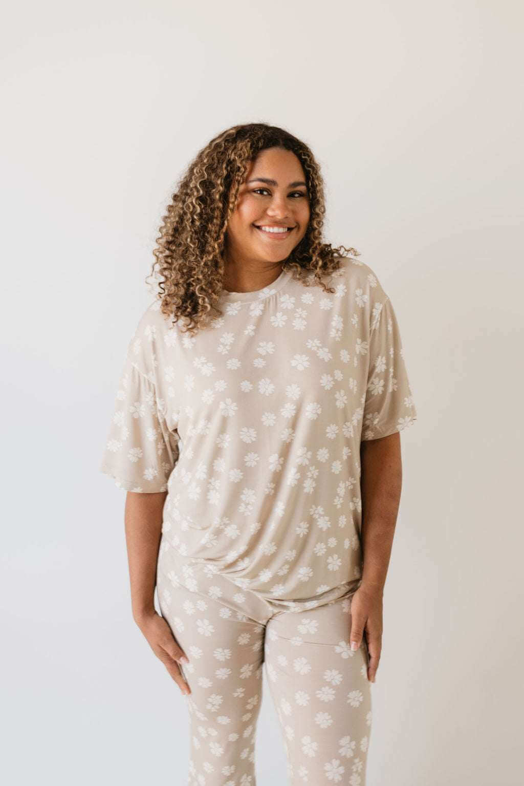 Lazy Daisy | Short Sleeve Women's Bamboo Pajamas | Milk & Baby