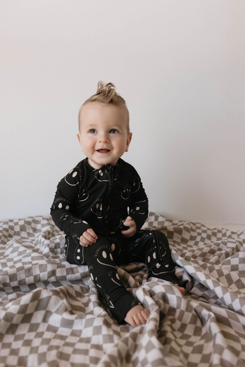 Charcoal & White ff Smile | Bamboo Zip Pajamas | Milk & Baby