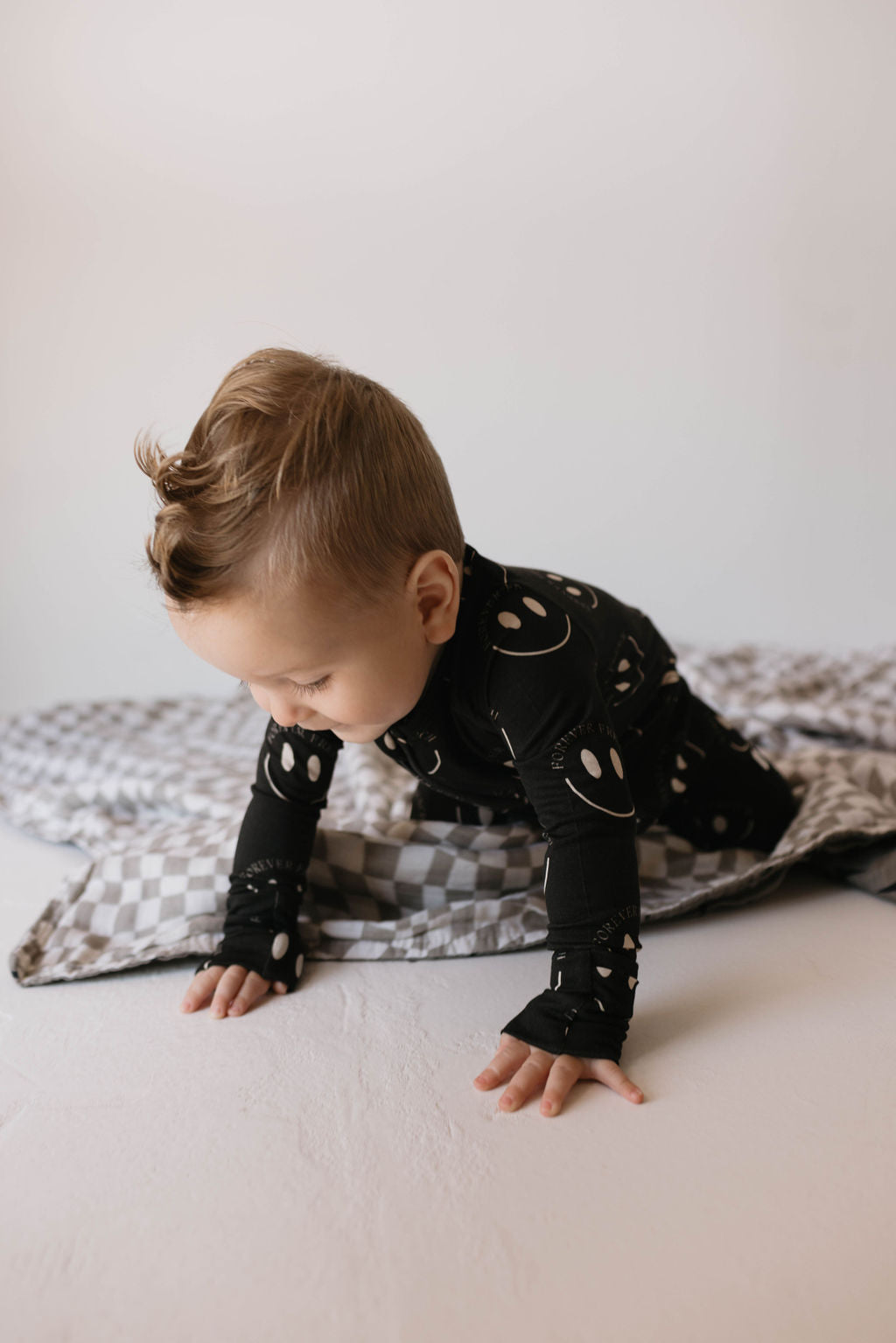 Charcoal & White ff Smile | Bamboo Zip Pajamas | Milk & Baby