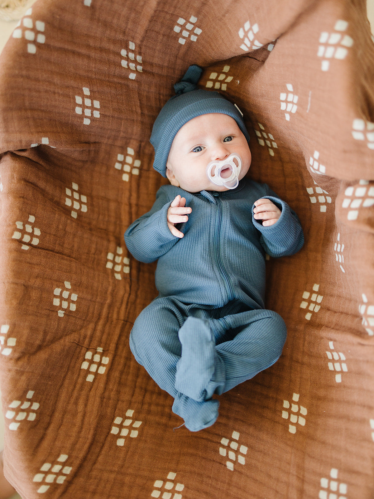 Navy Organic Ribbed Newborn Knot Hat | Milk & Baby