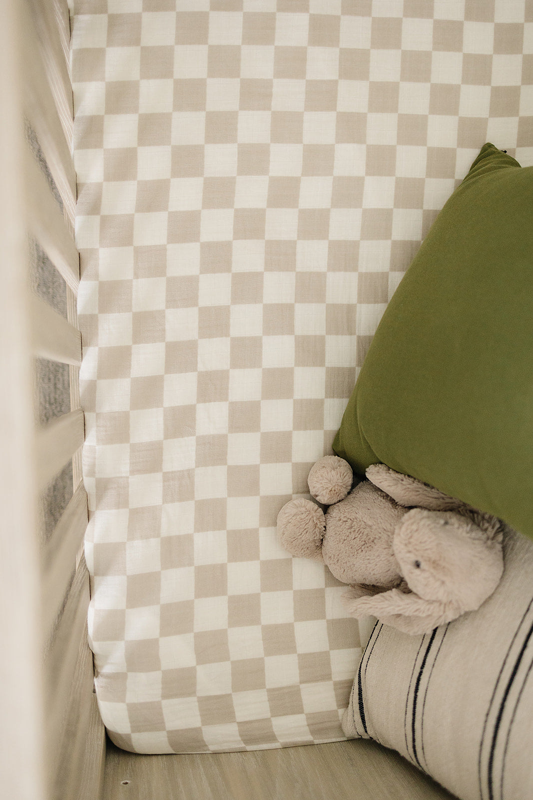 Taupe Checkered Muslin Crib Sheet | Milk & Baby