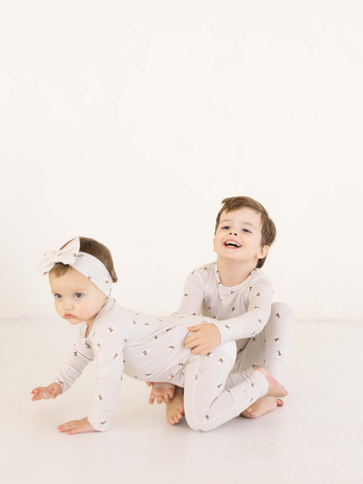 Bumblebee | Bamboo Zip Pajamas | Milk & Baby