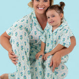 Blue Ribbon Blooms Women’s Relaxed Flare Dream Set