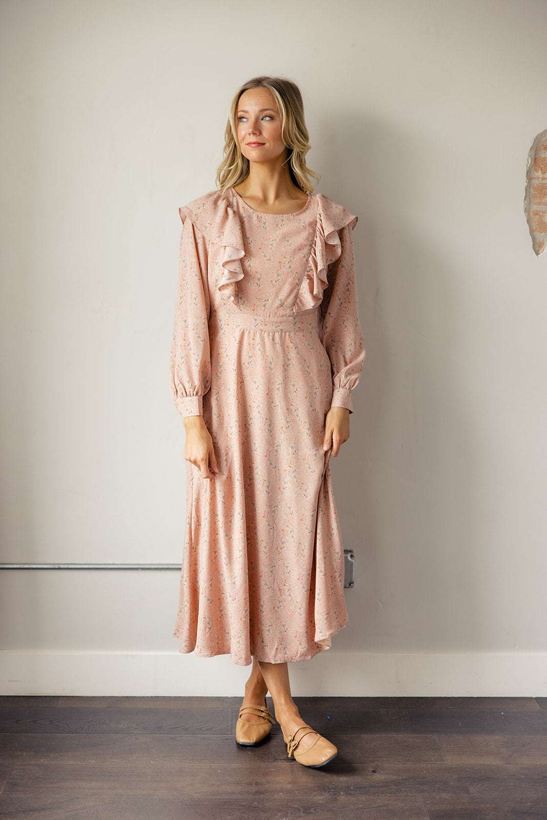 True Love’s Kiss Ruffled MOM Nursing Dress | Milk & Baby
