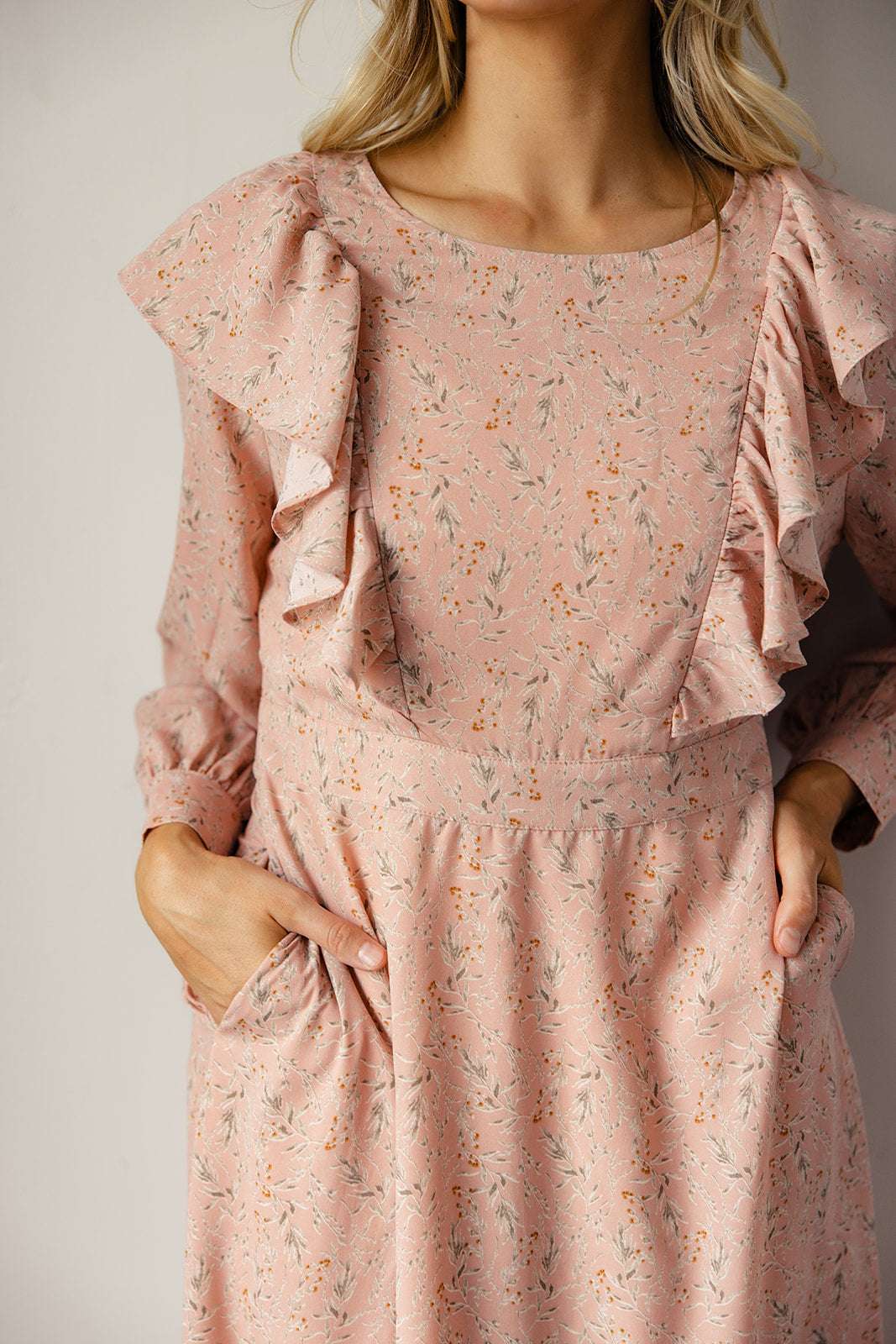 True Love’s Kiss Ruffled MOM Nursing Dress | Milk & Baby