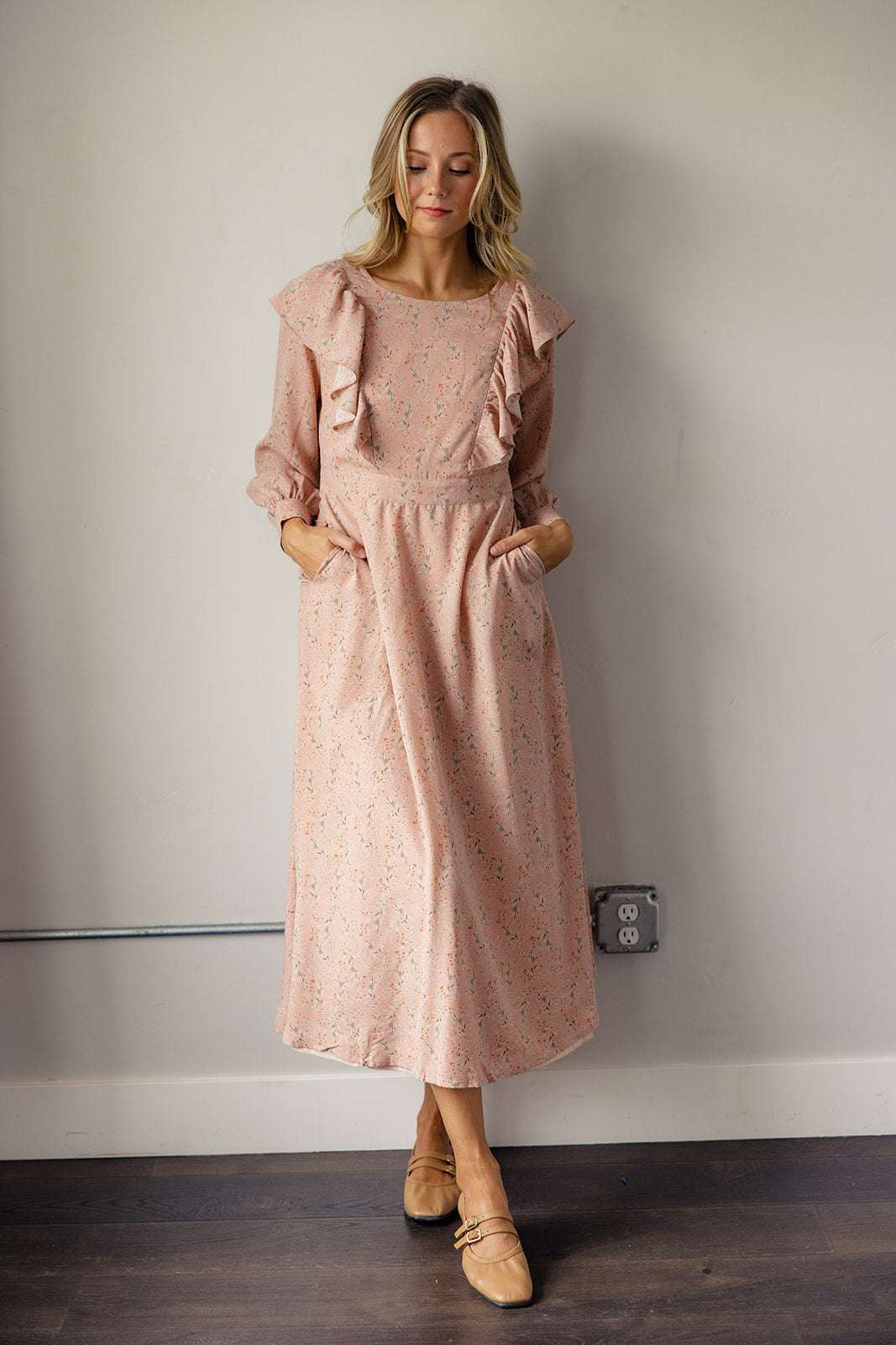 True Love’s Kiss Ruffled MOM Nursing Dress | Milk & Baby