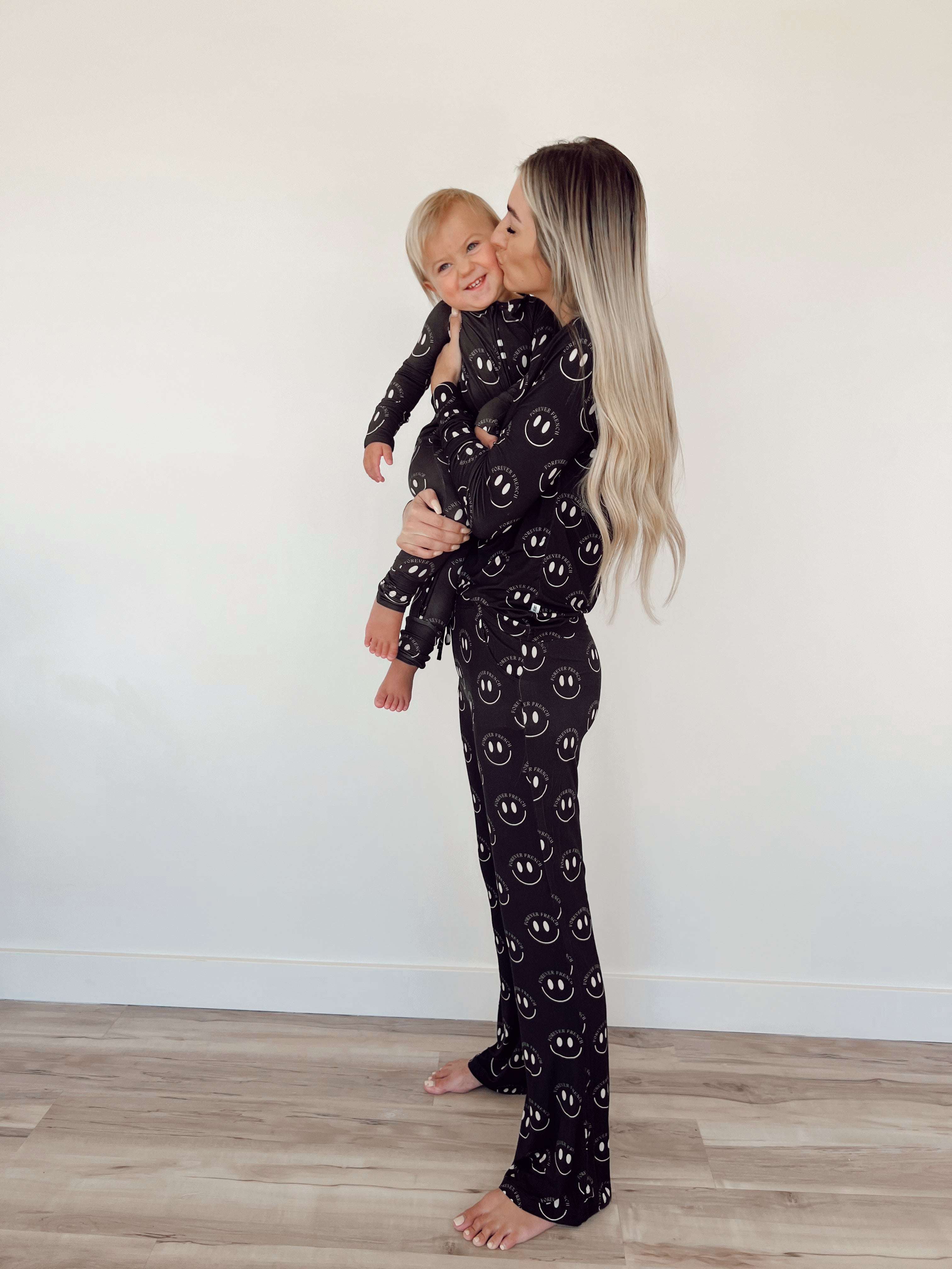 Charcoal & White ff Smile | Women's Bamboo Pajamas | Milk & Baby