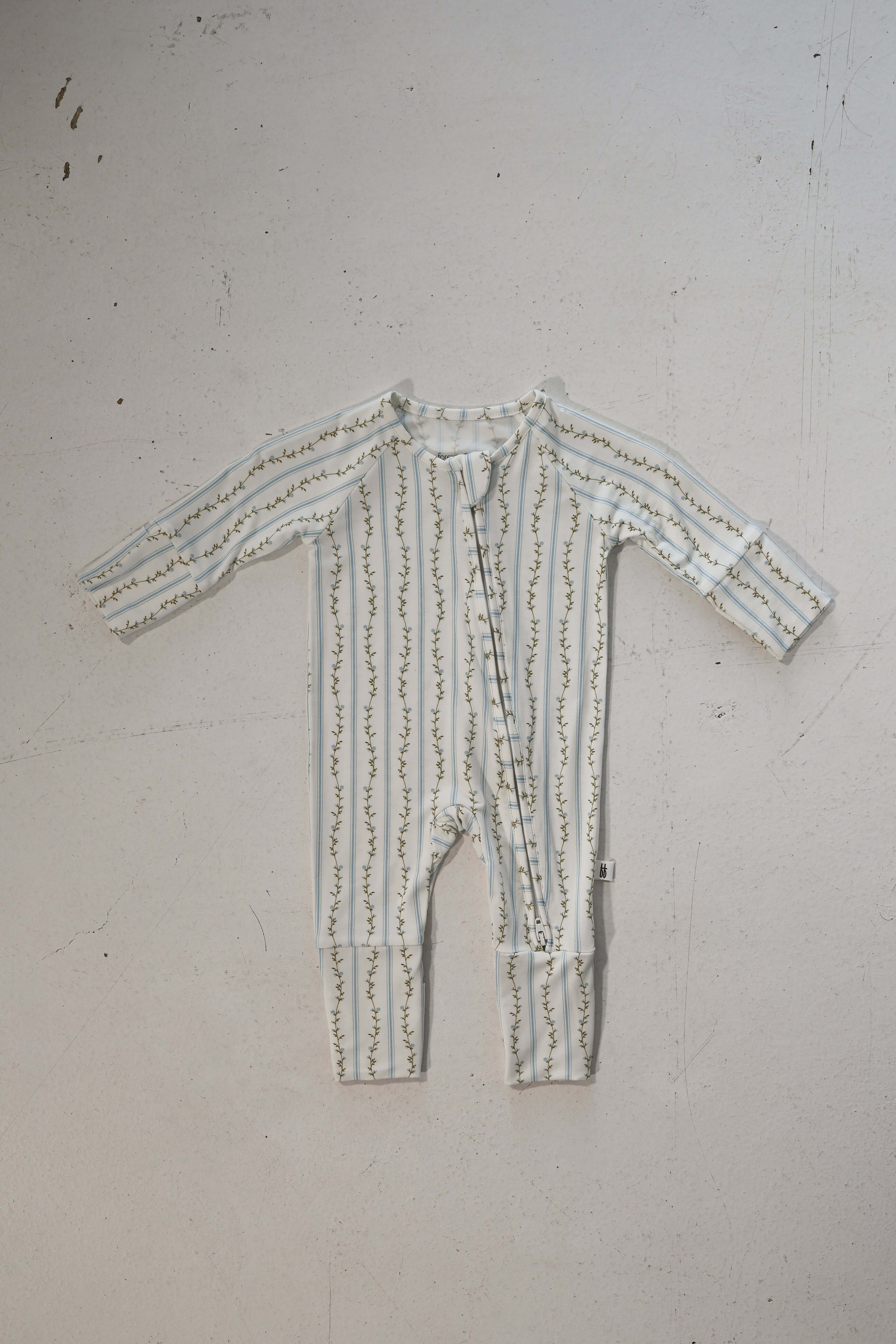 Dainty Vines | Bamboo Zip Pajamas | Made of the softest premium bamboo. Durable and well designed your little ones can sleep and play in these cozy pajamas. All sizes have rollover cuffs on the hands and all of the one piece sizes have cuffs on the feet g