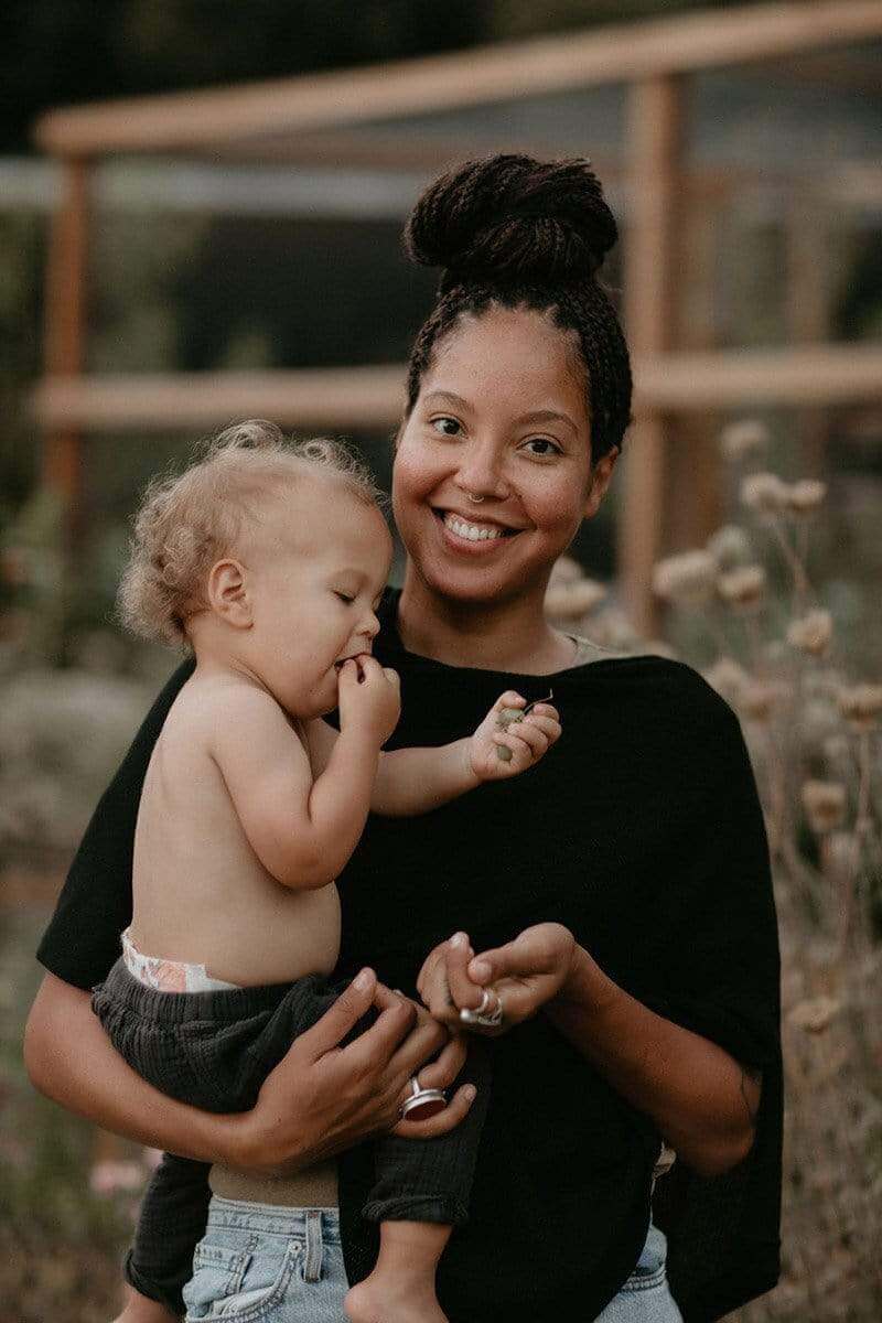 Black Cocoon | Milk & Baby