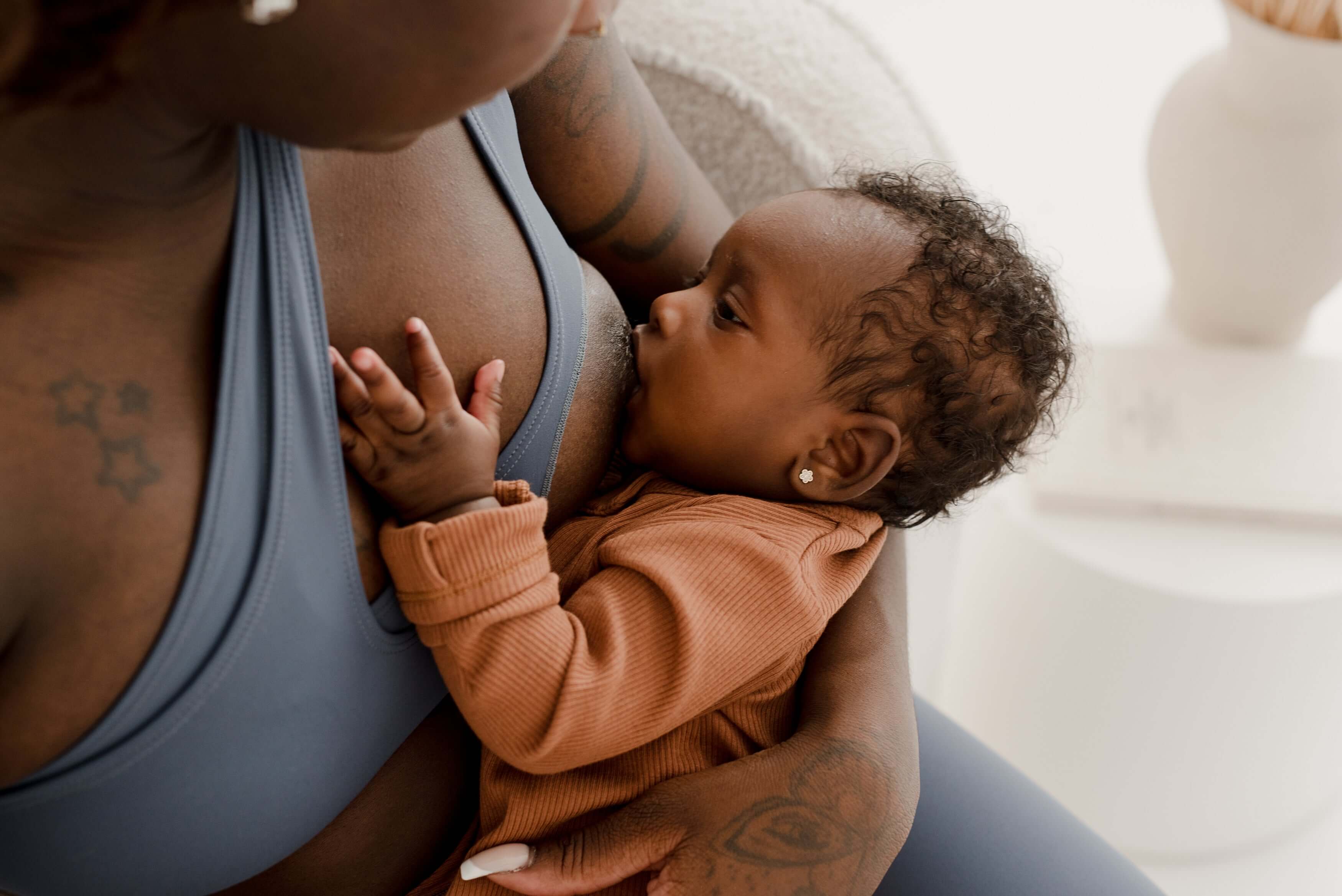 The Baby Mama Nursing Bra | Baby Blues | Milk & Baby