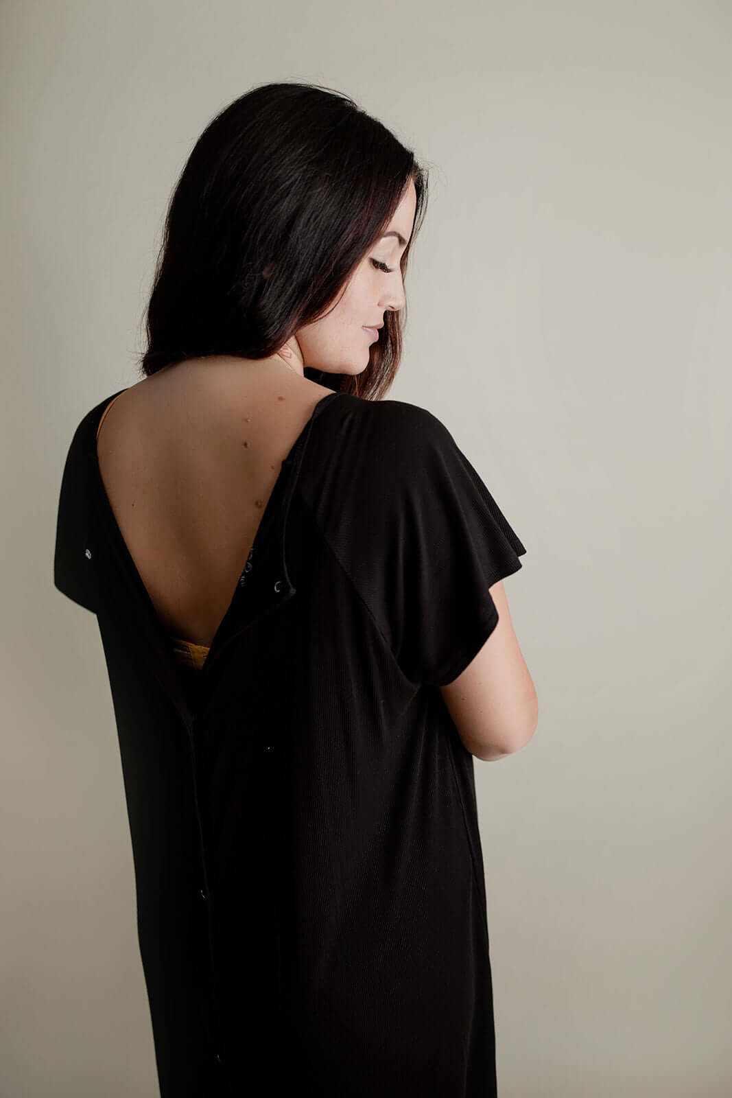 Black Ribbed Labor & Delivery Gown | Milk & Baby