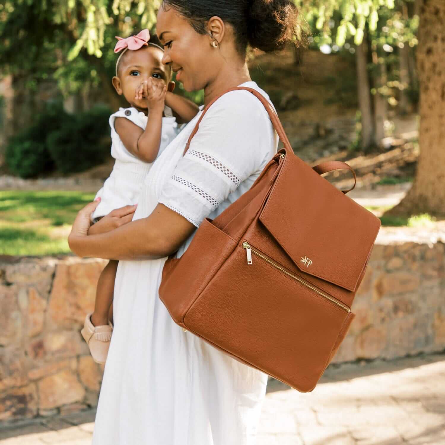 Cognac Classic Diaper Bag II | Milk & Baby