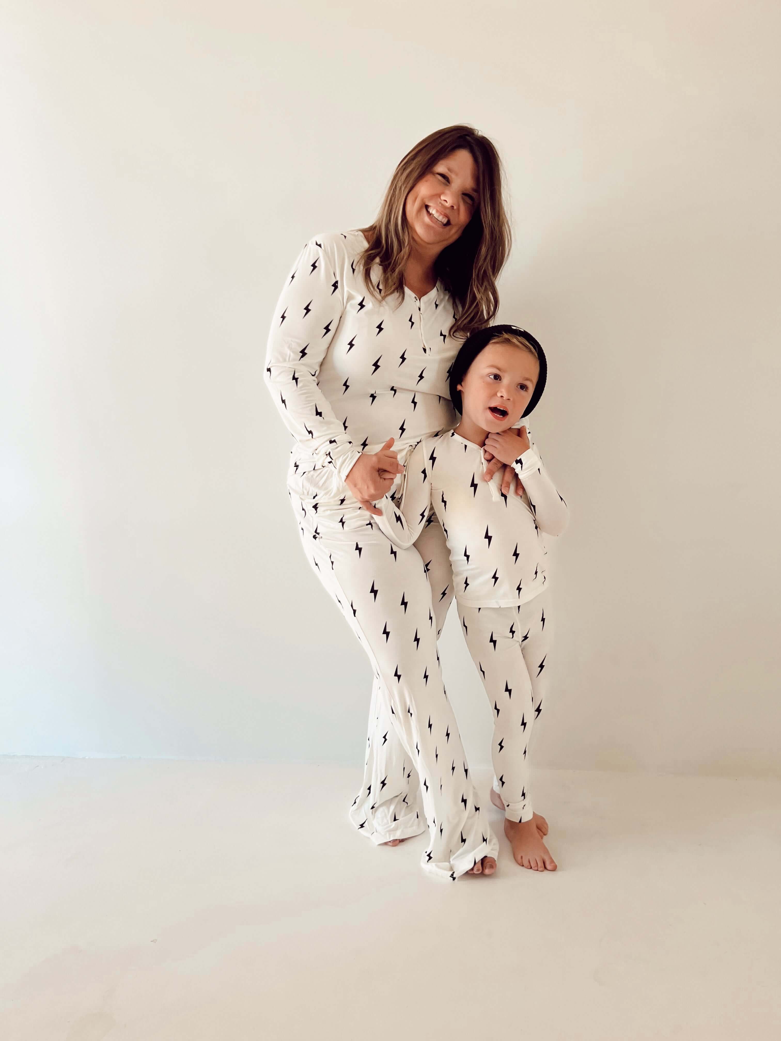 White & Black Lightning Bolt | Women's Long Sleeve Bamboo Pajama | Milk & Baby