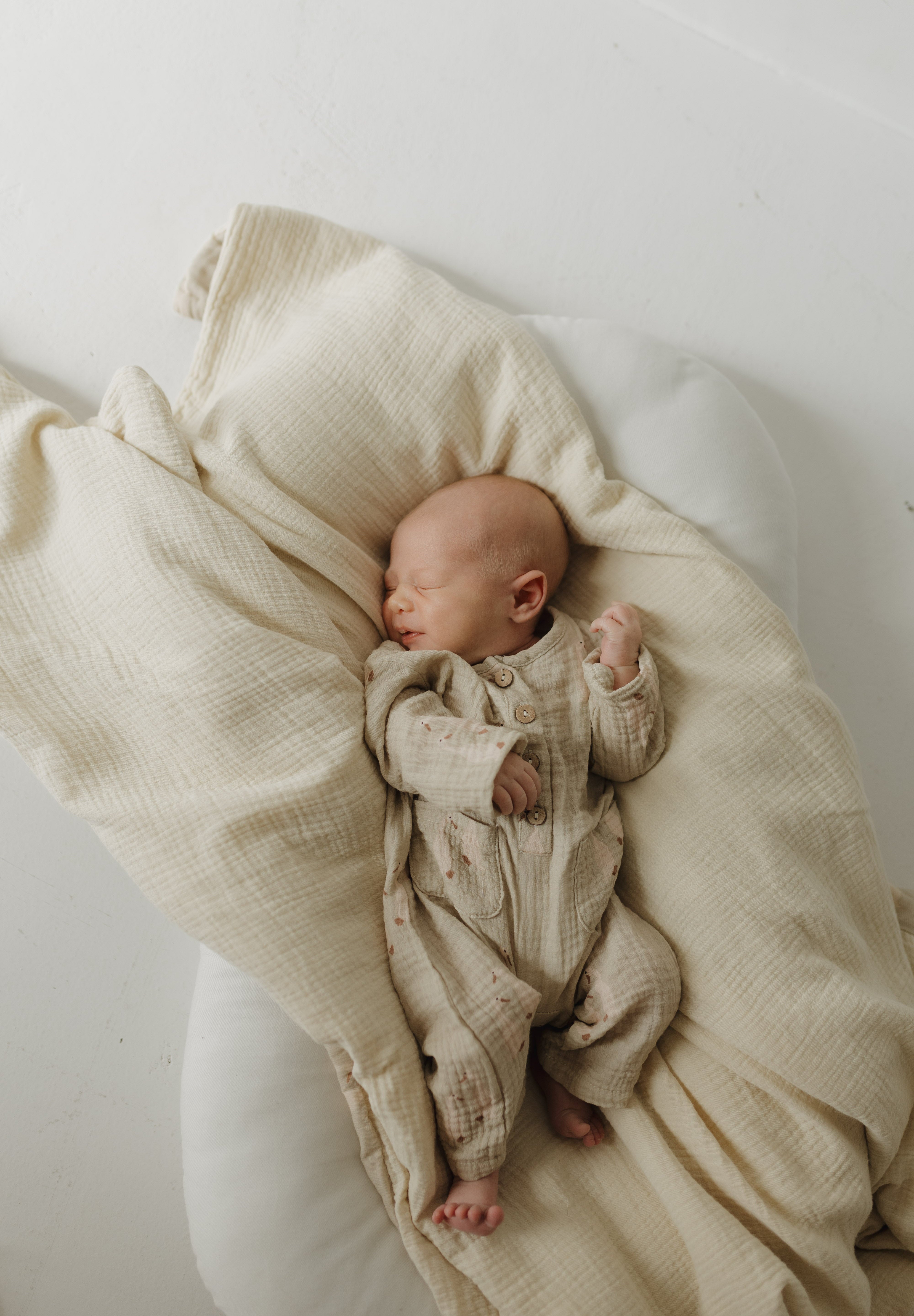 Silly Goose | Long Sleeve Muslin Romper | Milk & Baby
