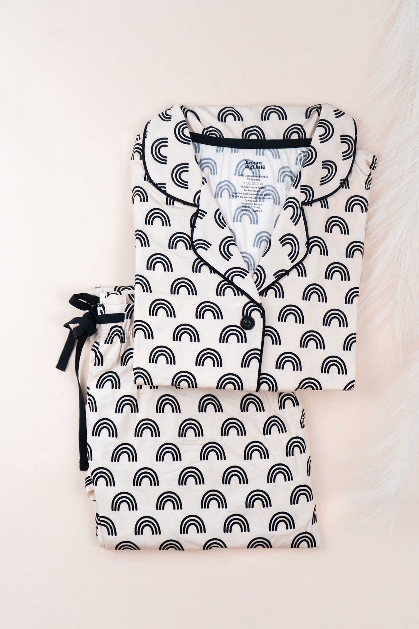 SIMPLE RAINBOW WOMEN'S RELAXED FLARE DREAM SET | Milk & Baby