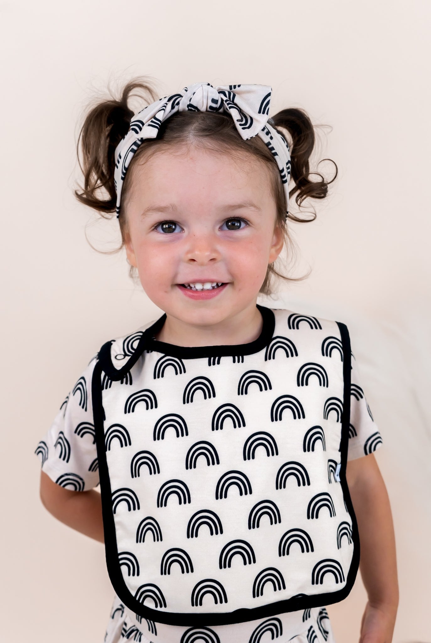 SIMPLE RAINBOW DREAM BABY BIB | Milk & Baby