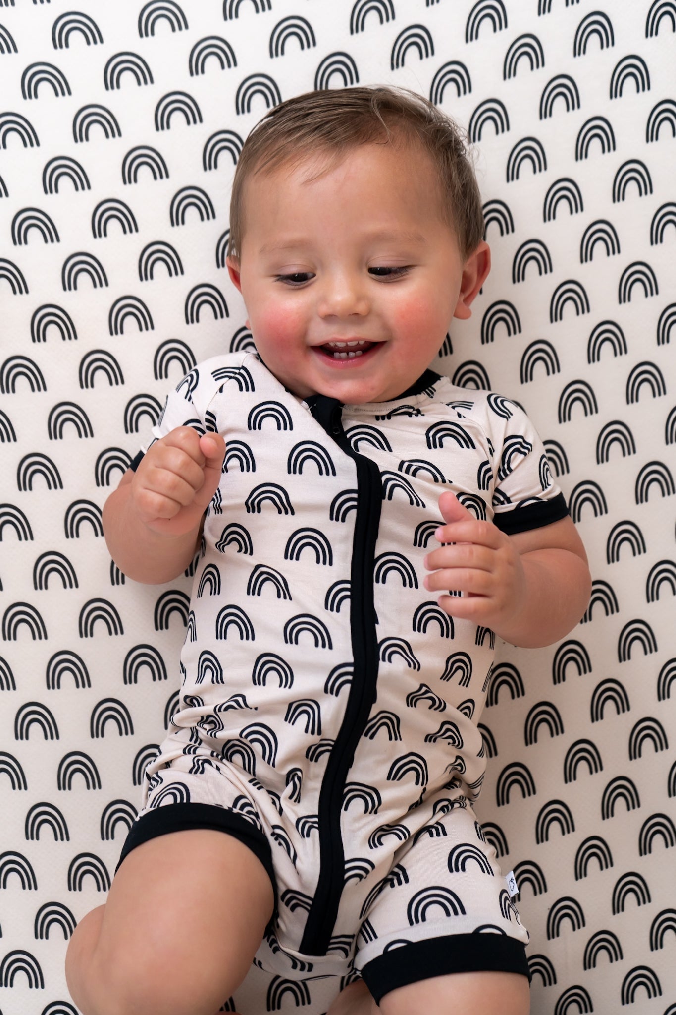 SIMPLE RAINBOW DREAM SHORTIE | Milk & Baby