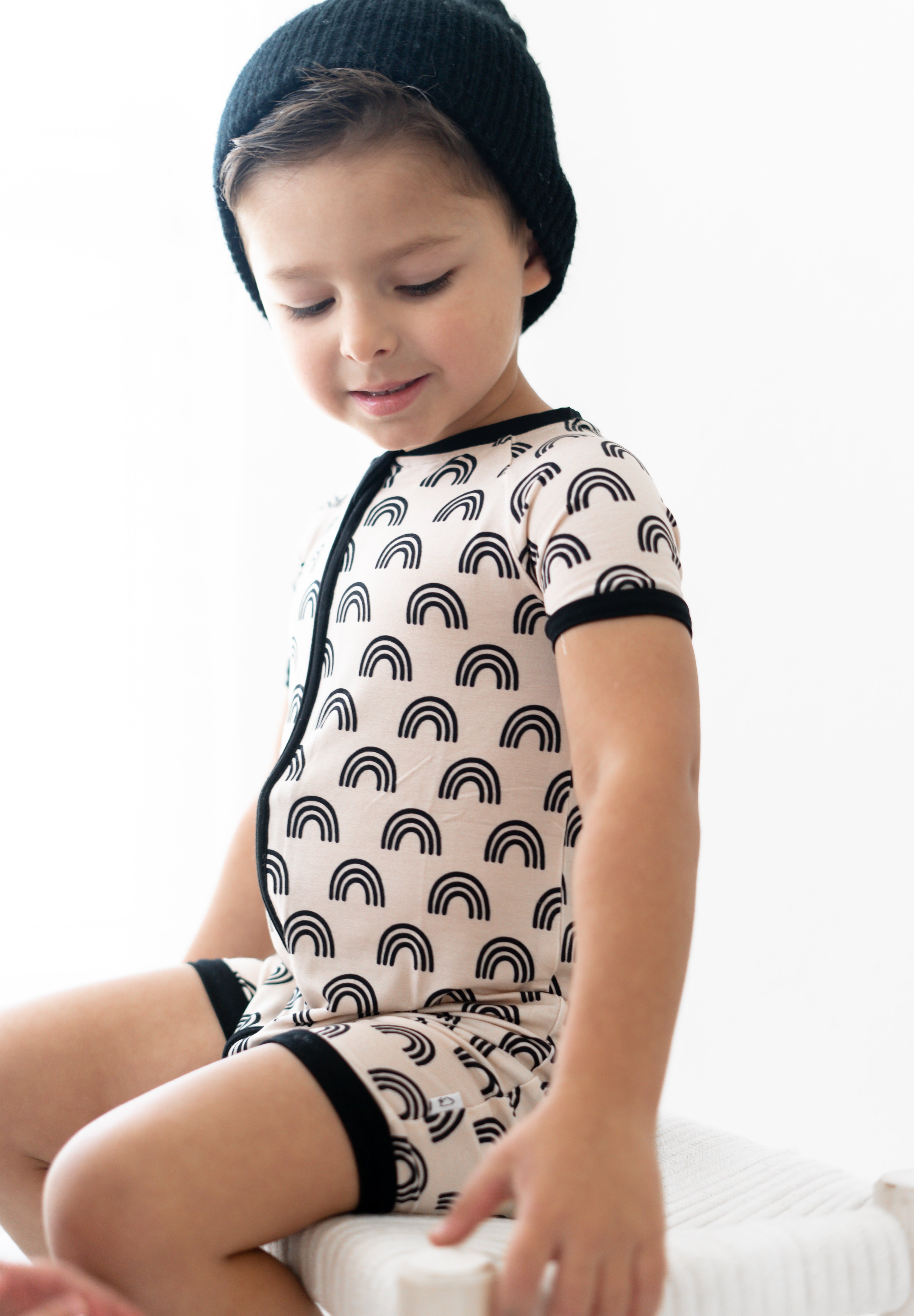 SIMPLE RAINBOW DREAM SHORTIE | Milk & Baby