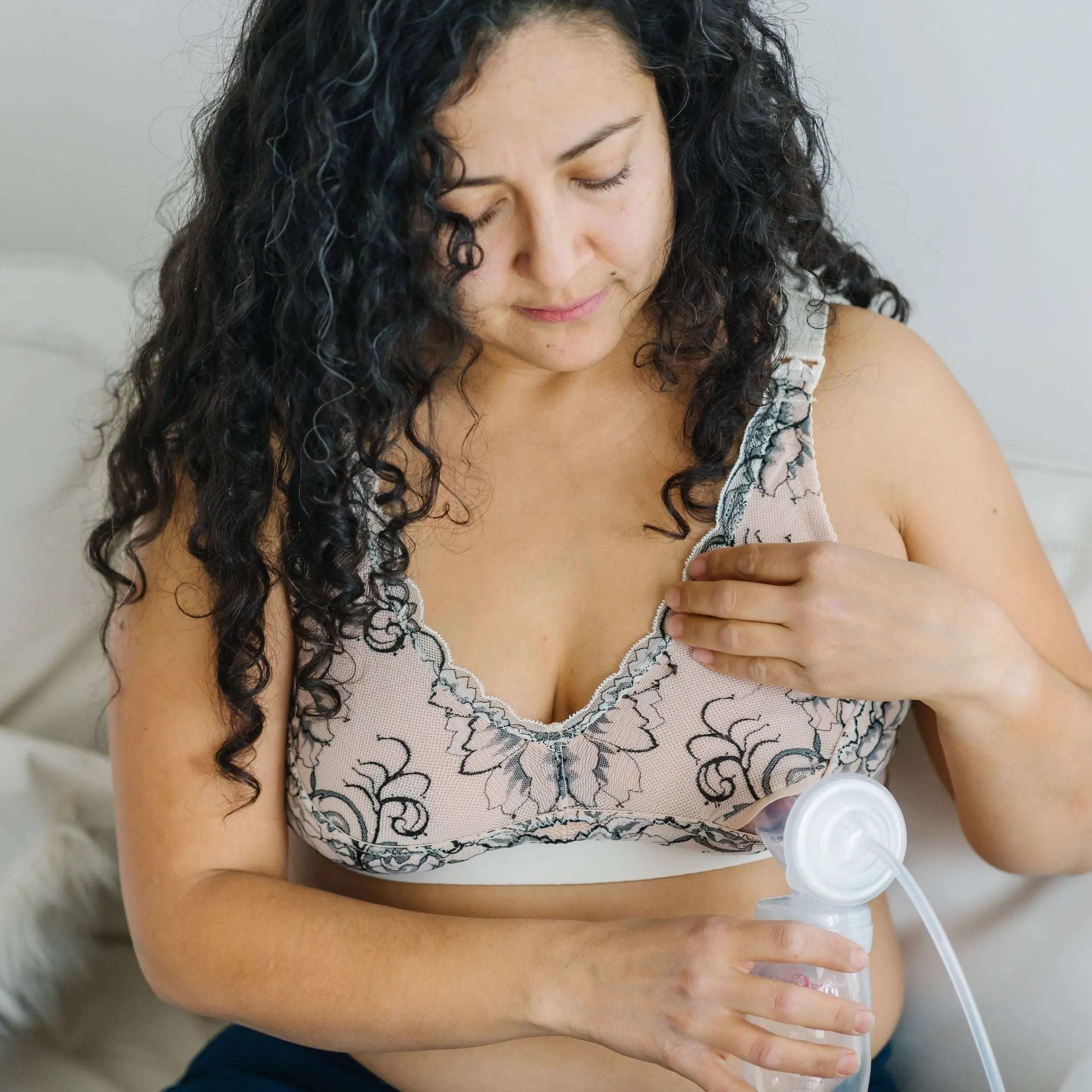 Ruby Handsfree Pumping + Nursing Bra | Milk & Baby