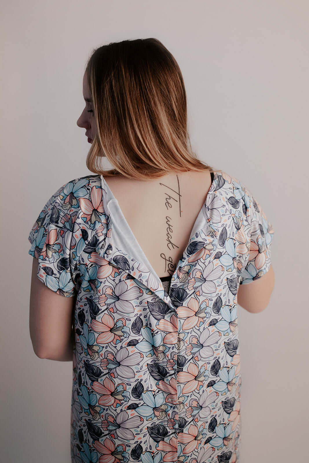 Flower Bloom Labor & Delivery Gown | Milk & Baby