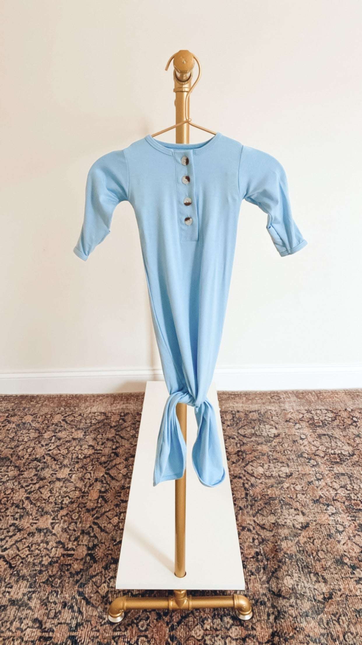 Emerson Knotted Gown & Hat Set | Baby Blue | Milk & Baby