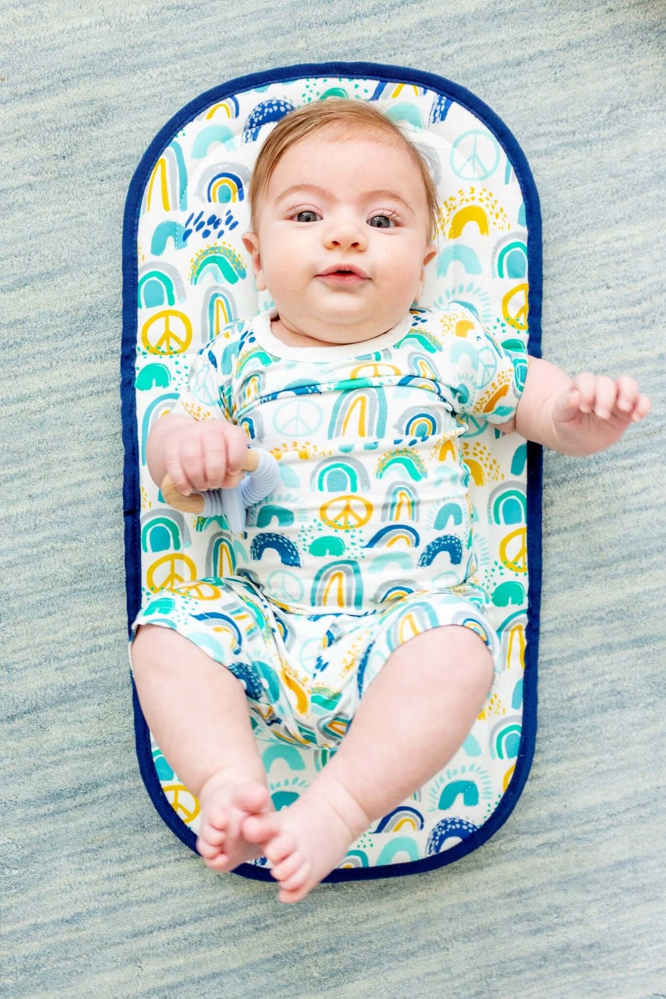 Rainbows Blue | Pret® Changing Clutch | Milk & Baby