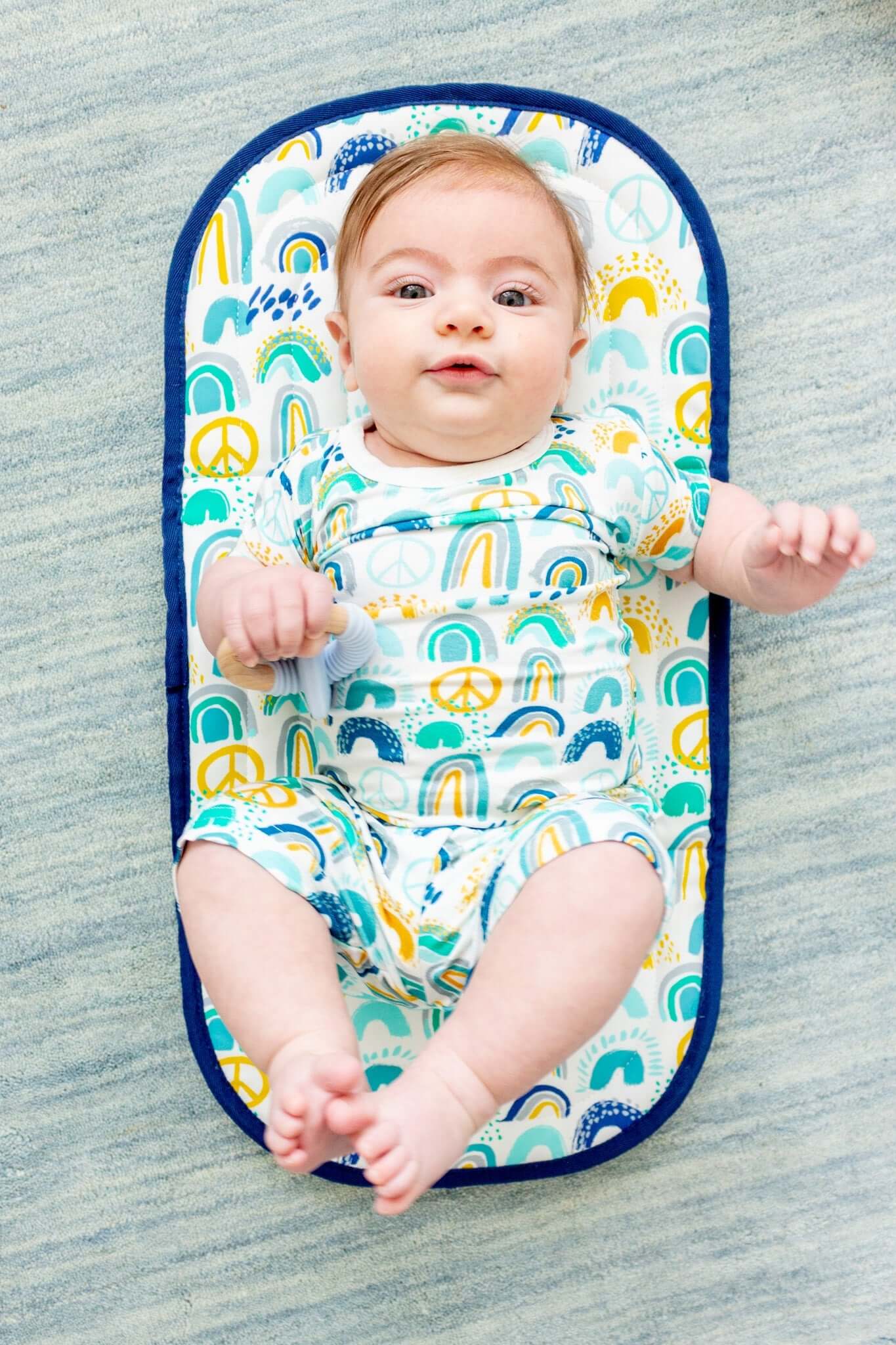 Rainbows Blue | Pret® Changing Clutch | Milk & Baby