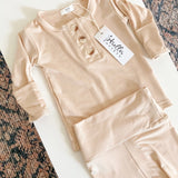 Riley Outfit and Hat Set | Sand | Milk & Baby
