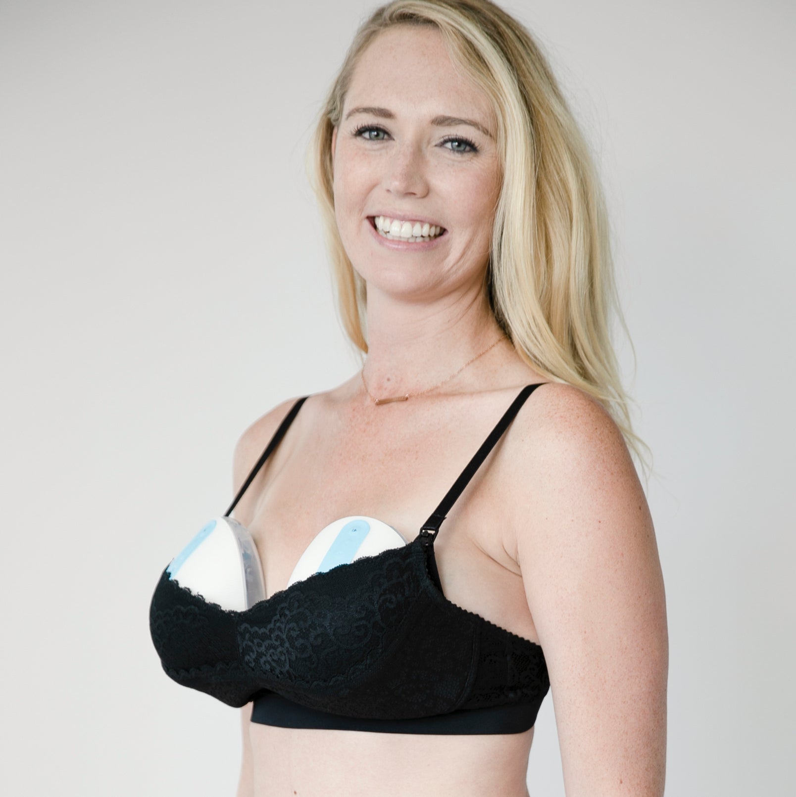 Ruby Handsfree Pumping and Nursing Bra in Black – The Fourth