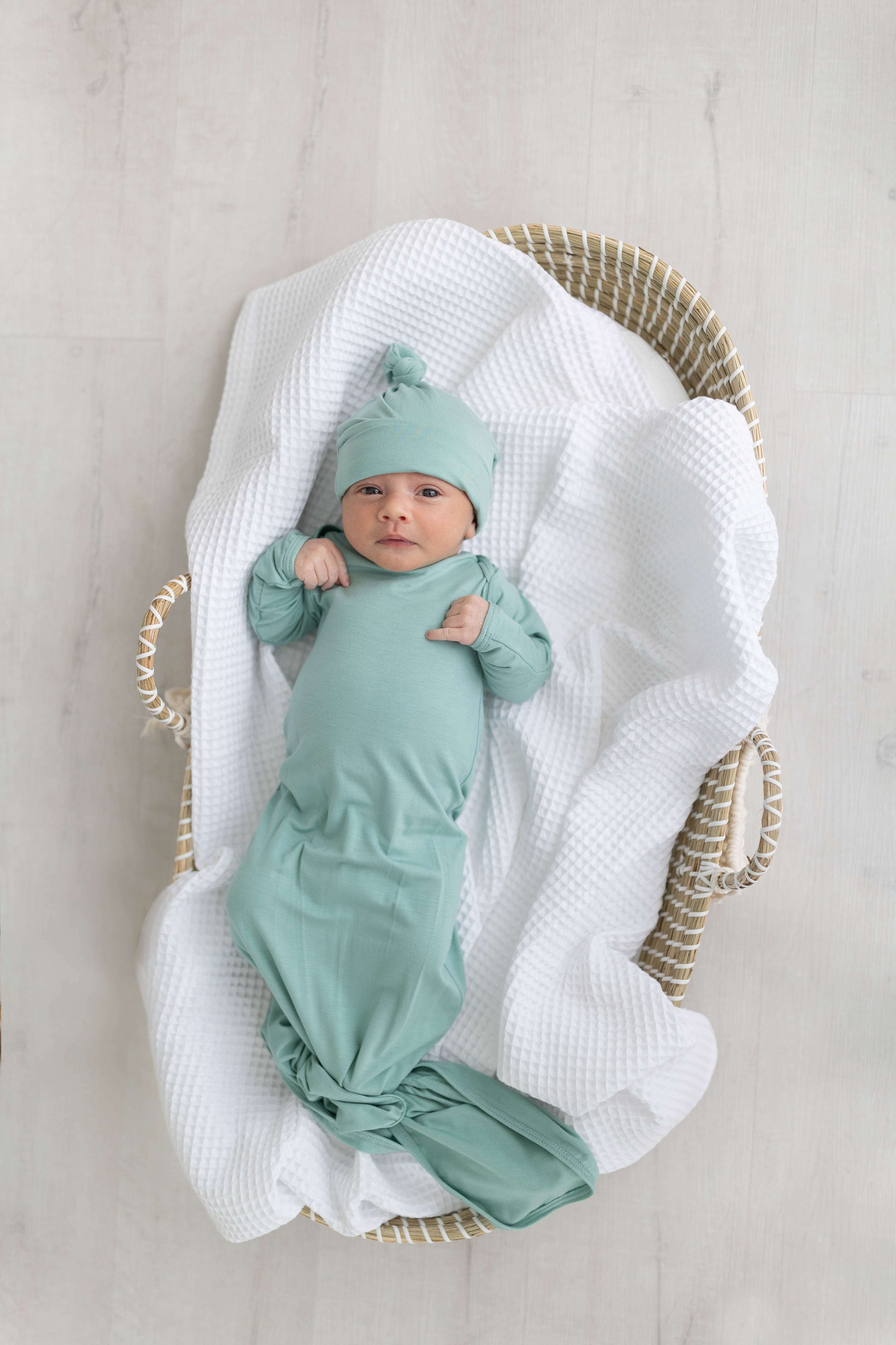 Marley Knotted Baby Gown and Hat Set | Milk & Baby