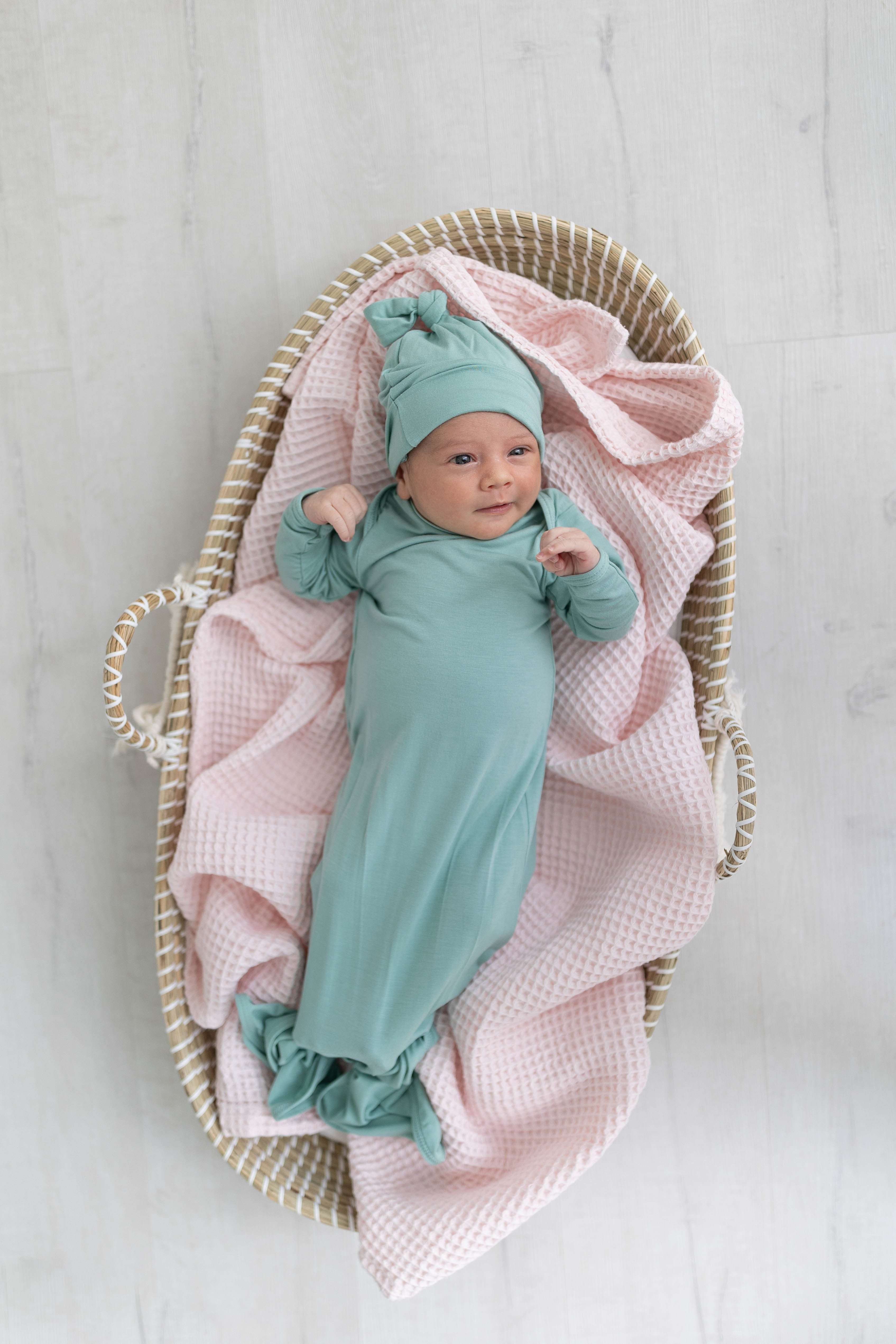 Marley Knotted Baby Gown and Hat Set | Milk & Baby