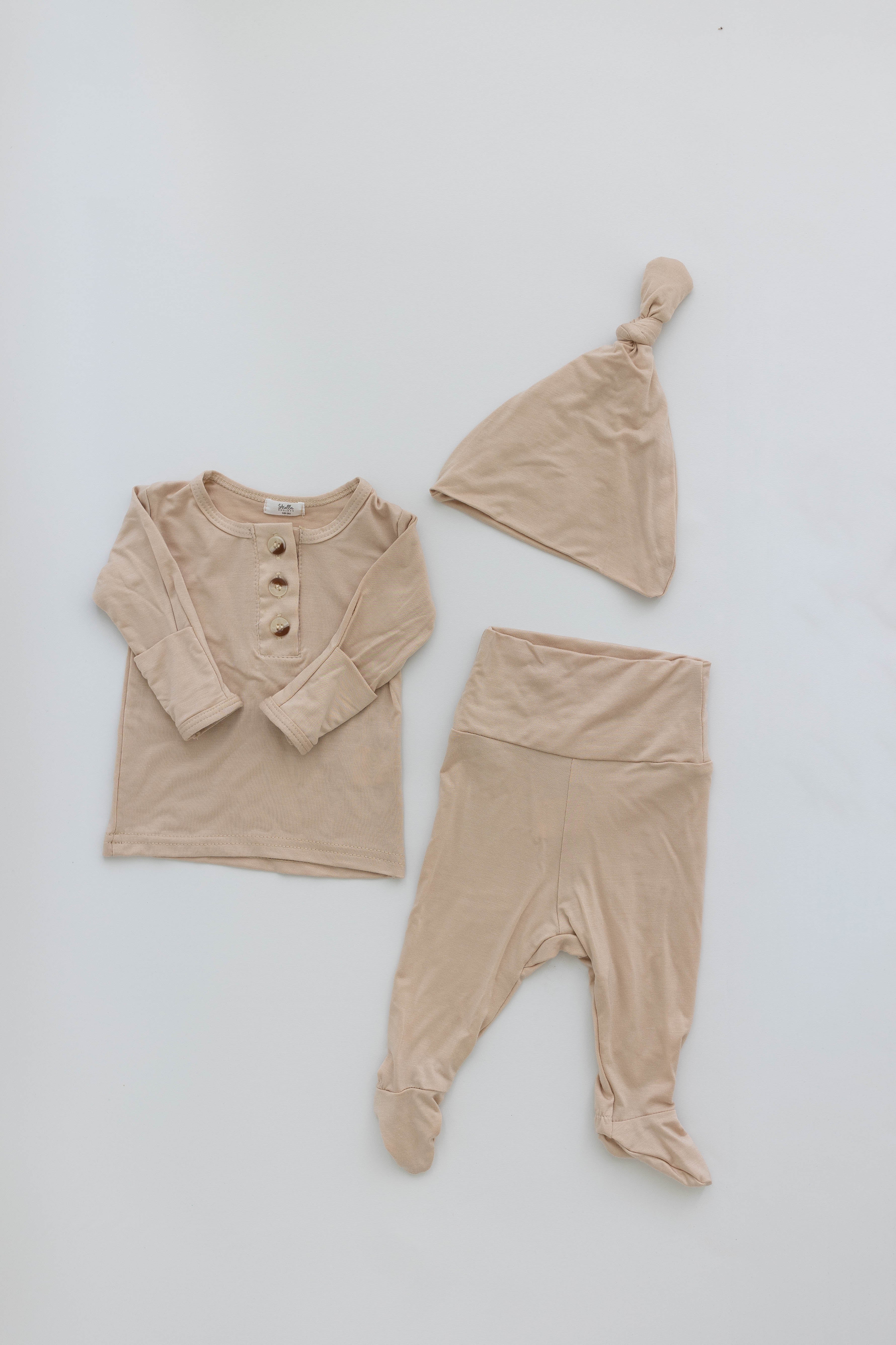 Riley Outfit and Hat Set | Sand | Milk & Baby
