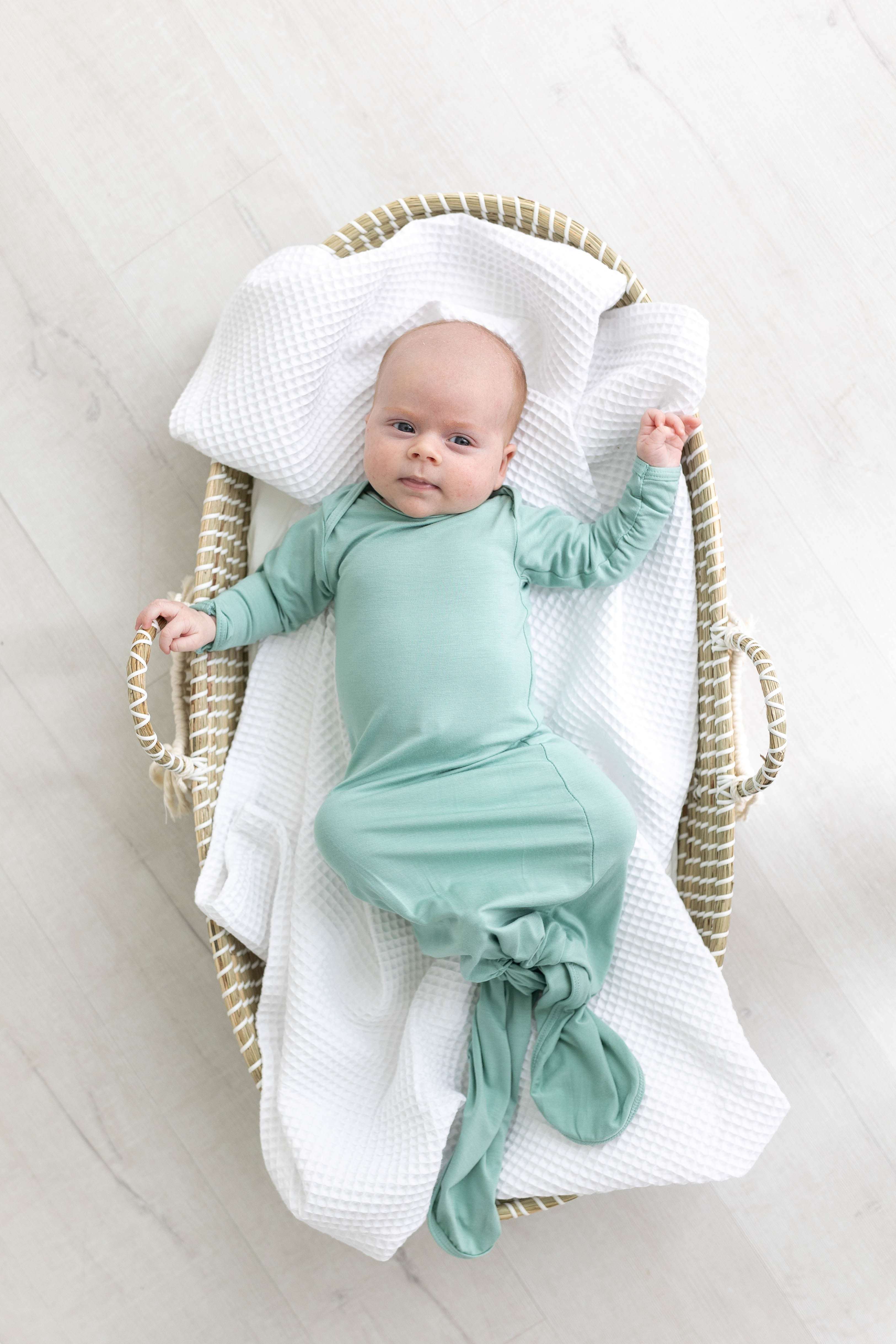 Marley Knotted Baby Gown and Hat Set | Milk & Baby