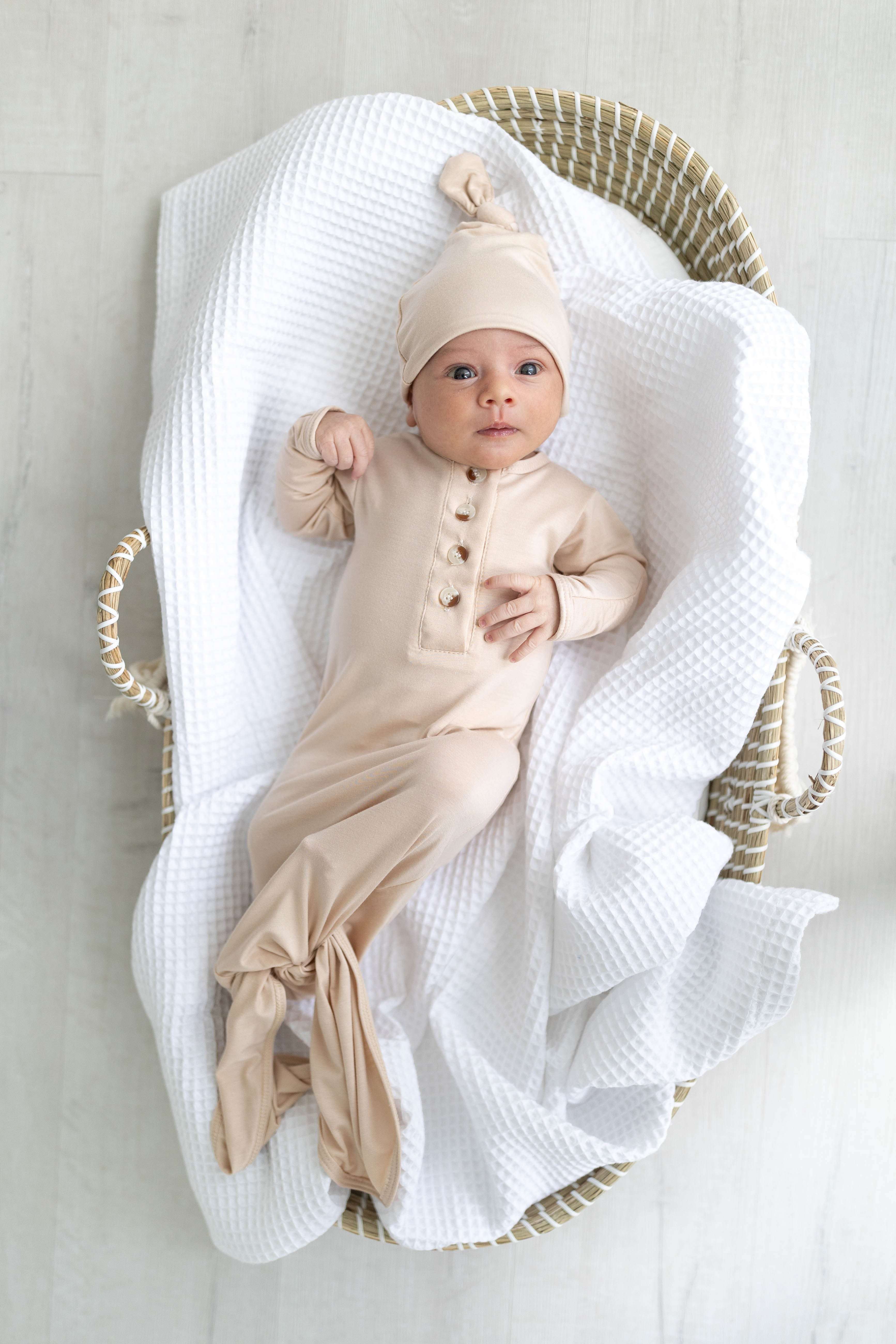 Emerson Knotted Baby Gown Set |Sand | Milk & Baby