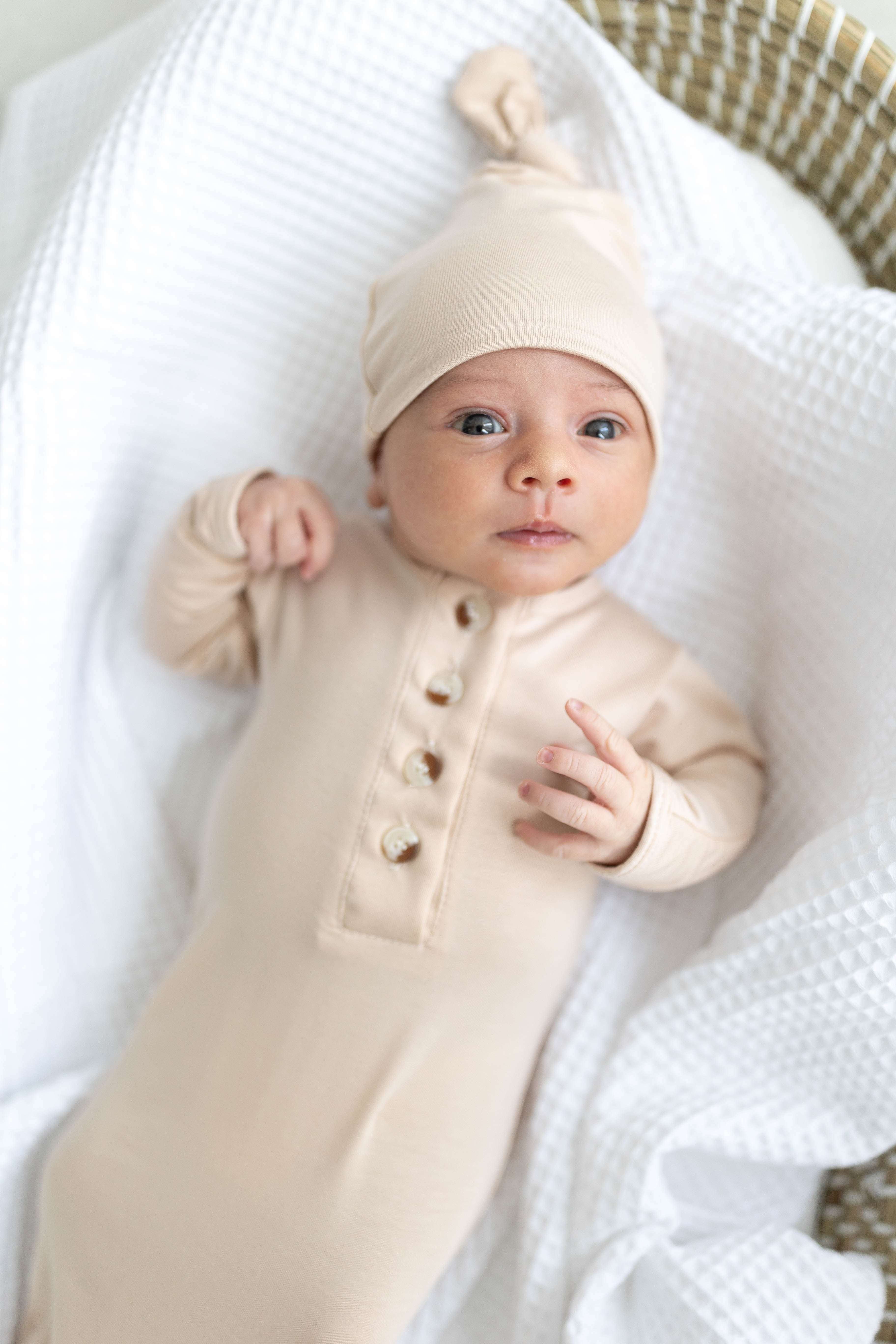 Emerson Knotted Baby Gown Set |Sand | Milk & Baby