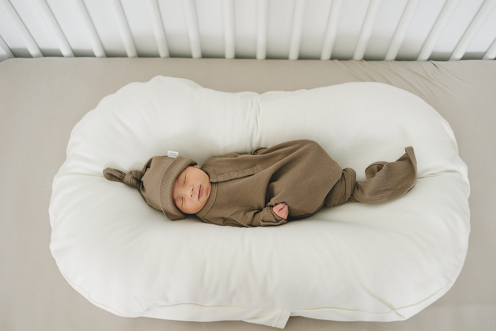 Cocoa Organic Ribbed Newborn Knot Hat | Milk & Baby