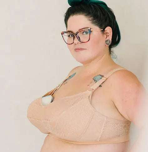 Pippa Cushioned Nursing + Handsfree Pumping bra | Milk & Baby