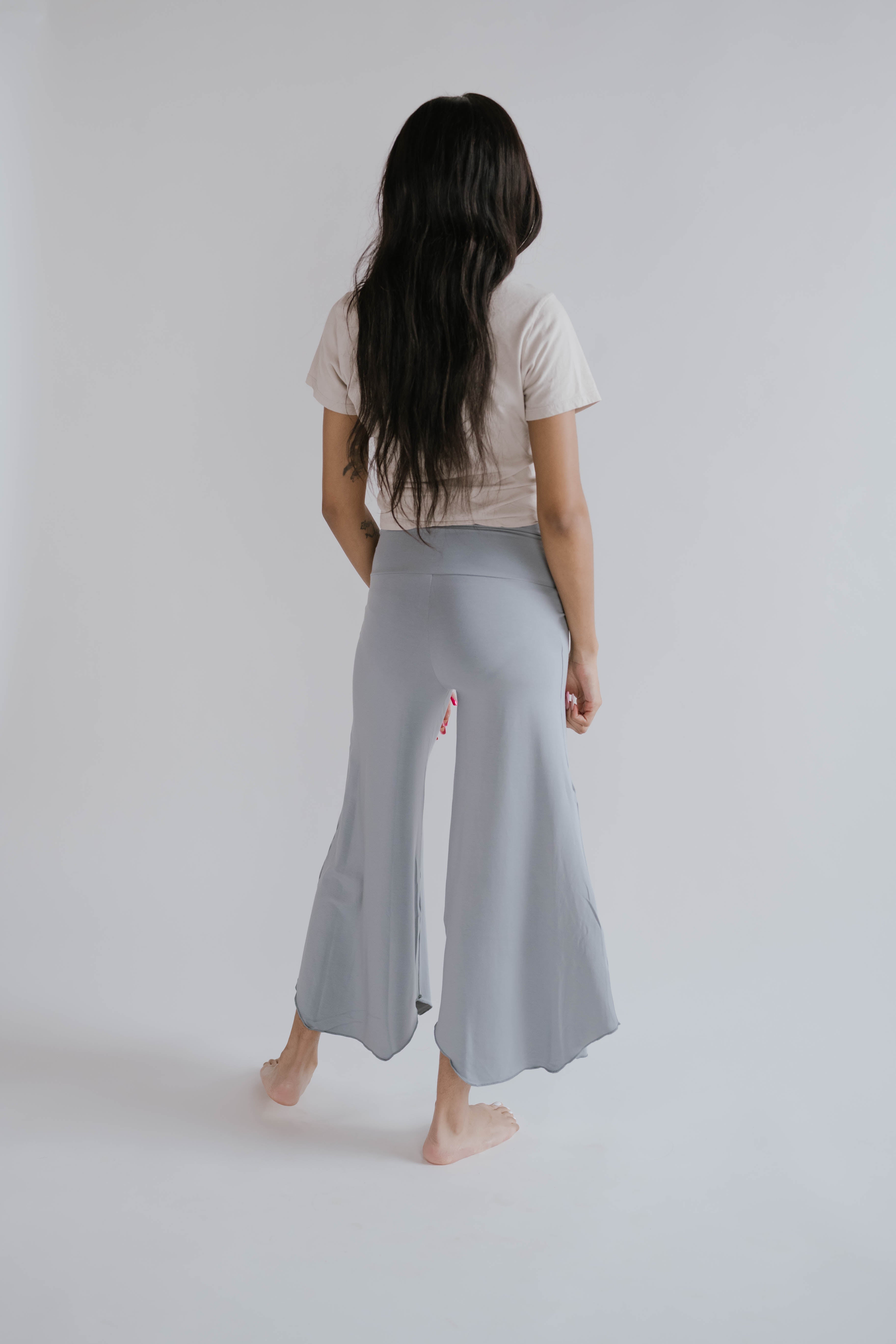 Flow Pant | Ash | Milk & Baby