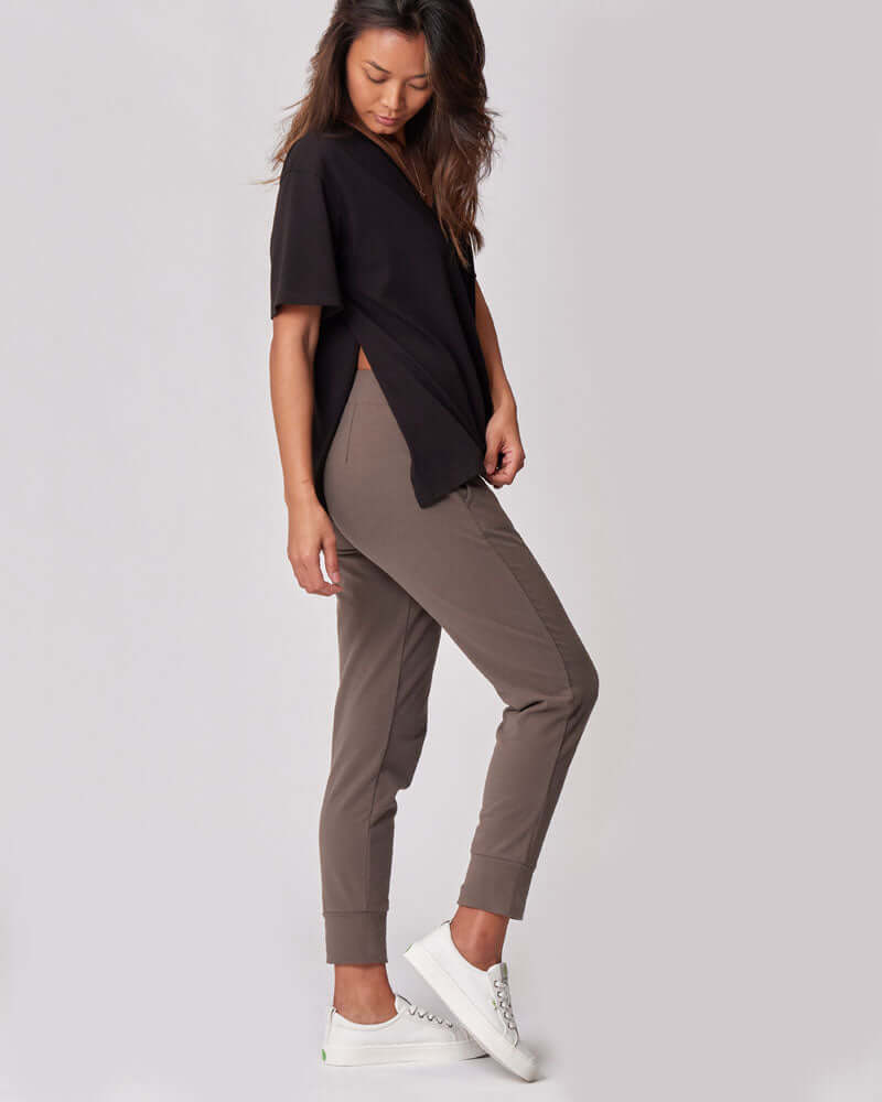 Everywhere Nursing & Maternity V-Neck Tee | Black | Milk & Baby