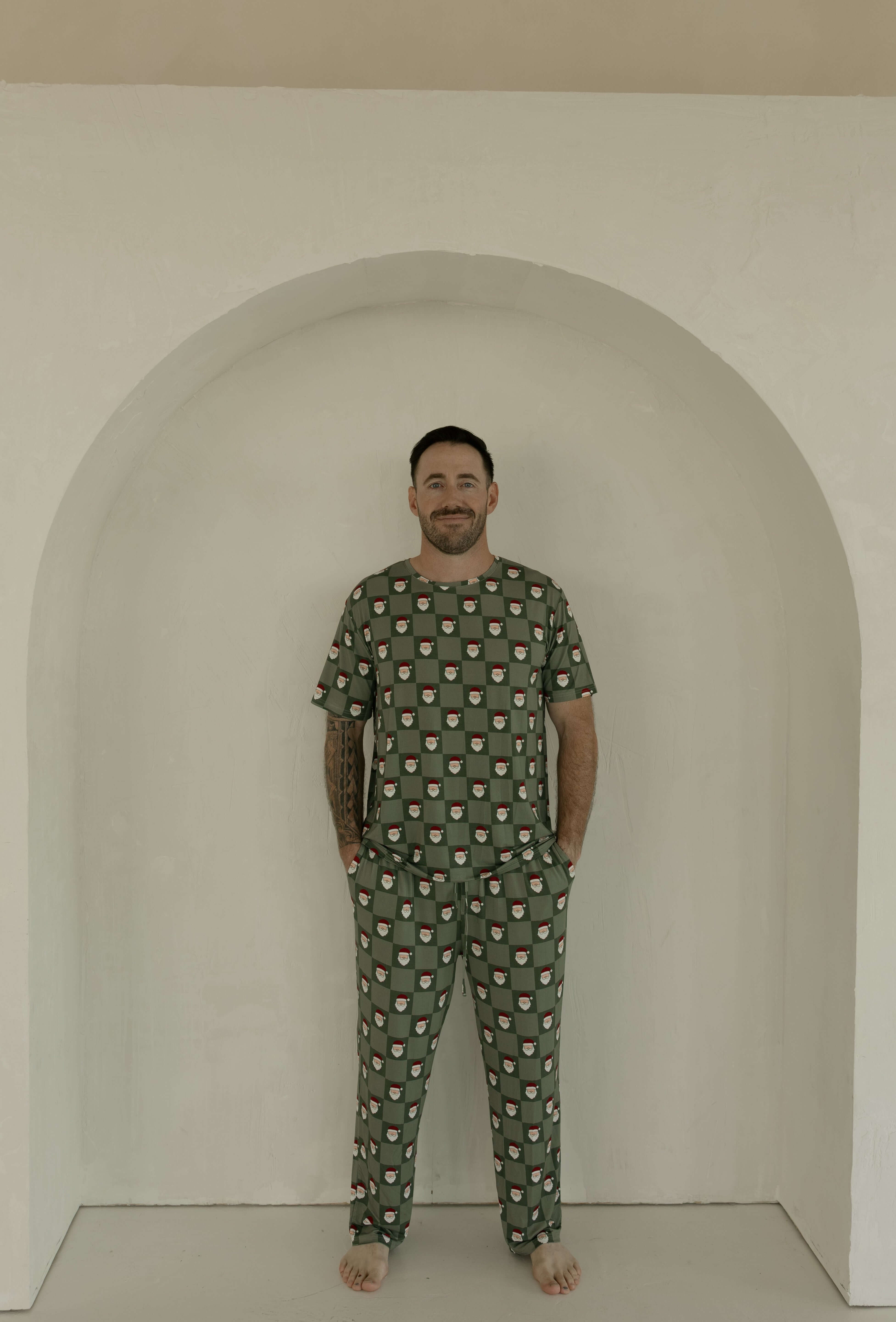 Santa Checkerboard | Men's Short Sleeve Bamboo Pajamas | Milk & Baby