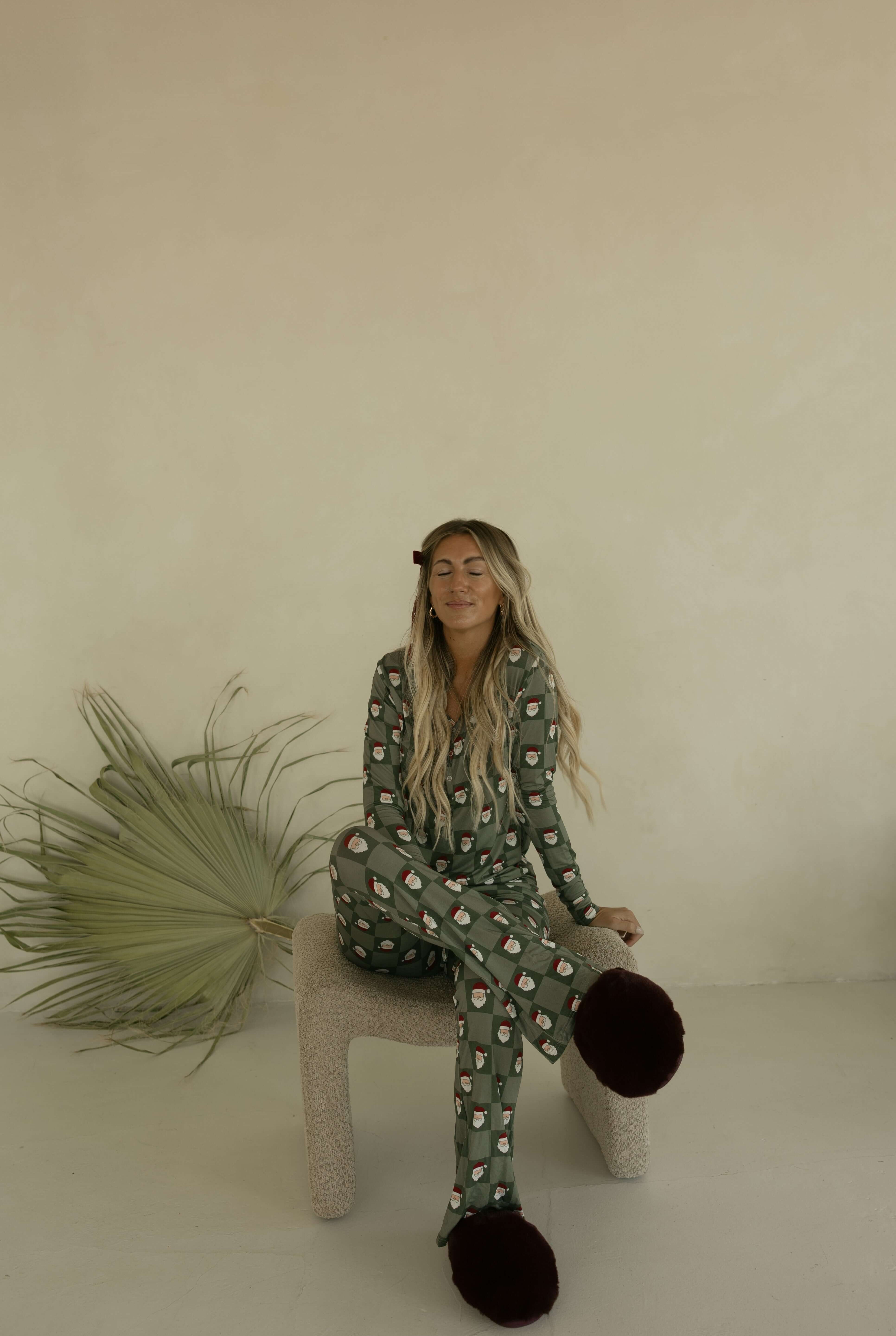 Santa Checkerboard | Women's Bamboo Pajamas | Milk & Baby