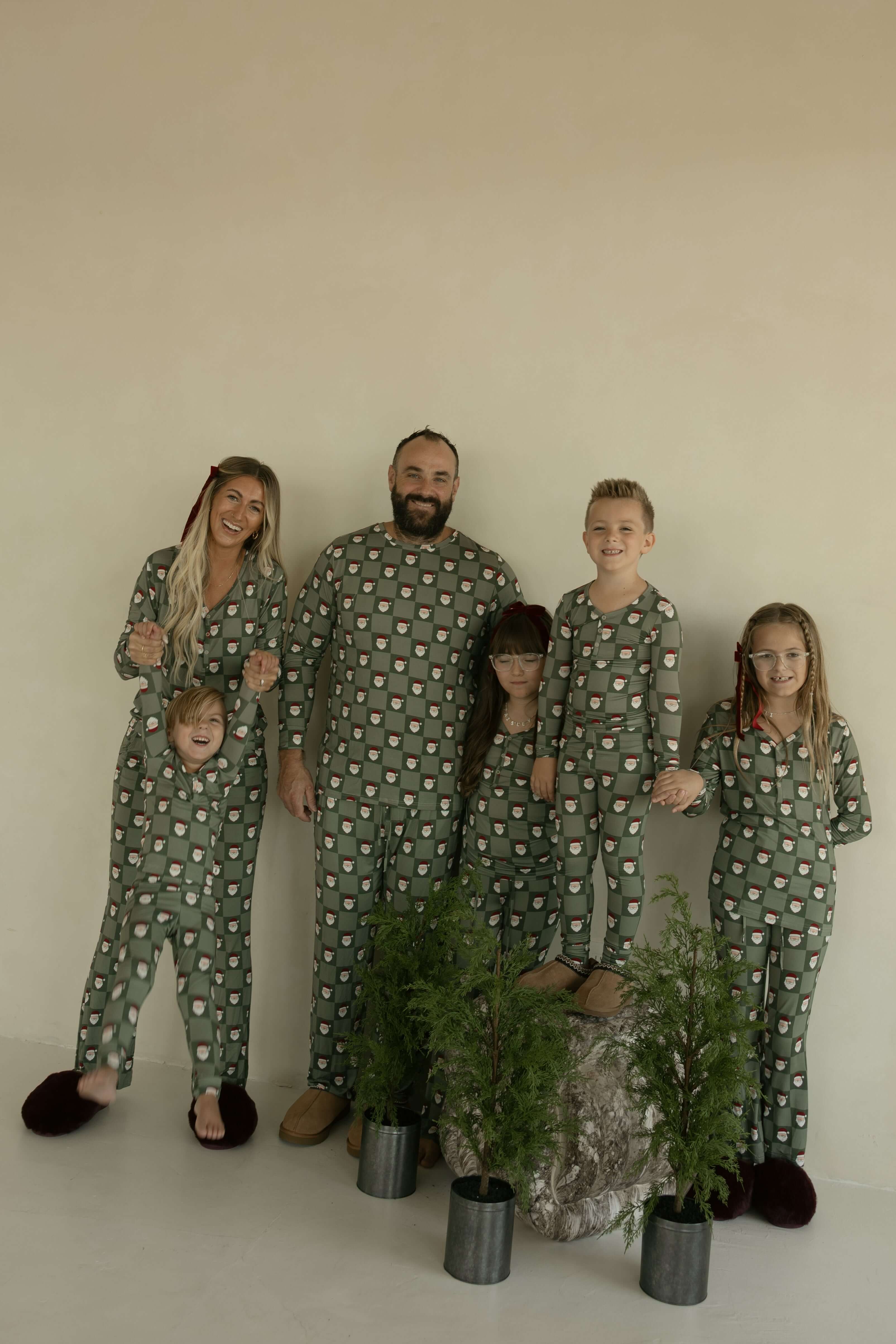 Santa Checkerboard | Men's Bamboo Pajamas | Milk & Baby