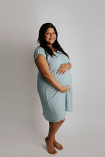 Blue Bird Maternity Mommy Labor and Delivery/ Nursing Gown, Size 2 Blue Bird Maternity Mommy Labor and Delivery/ Nursing Gown, Size 2