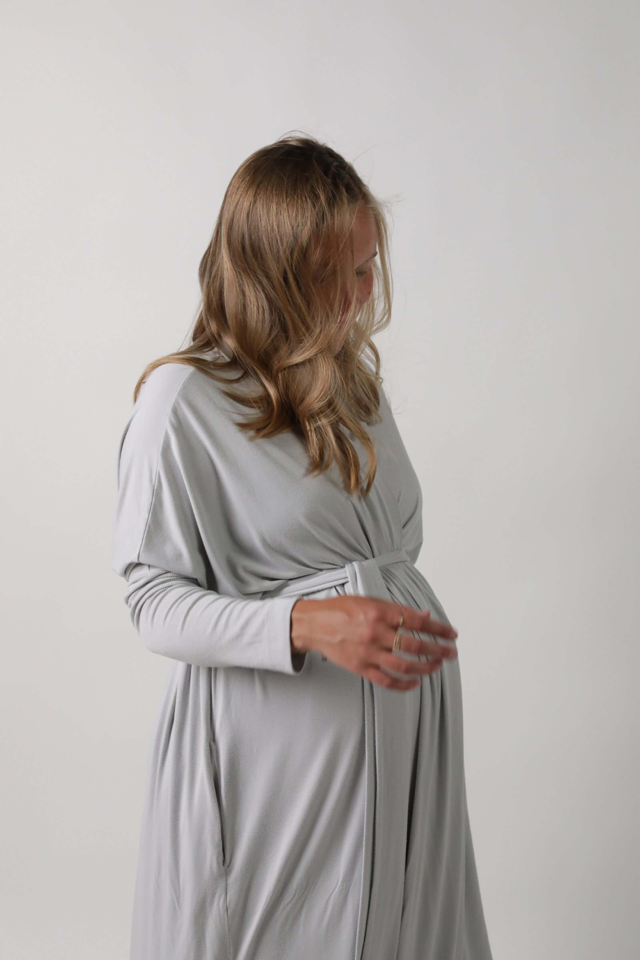 GOLDIE || LONG SLEEVE LOUNGEWEAR MATERNITY ROBE