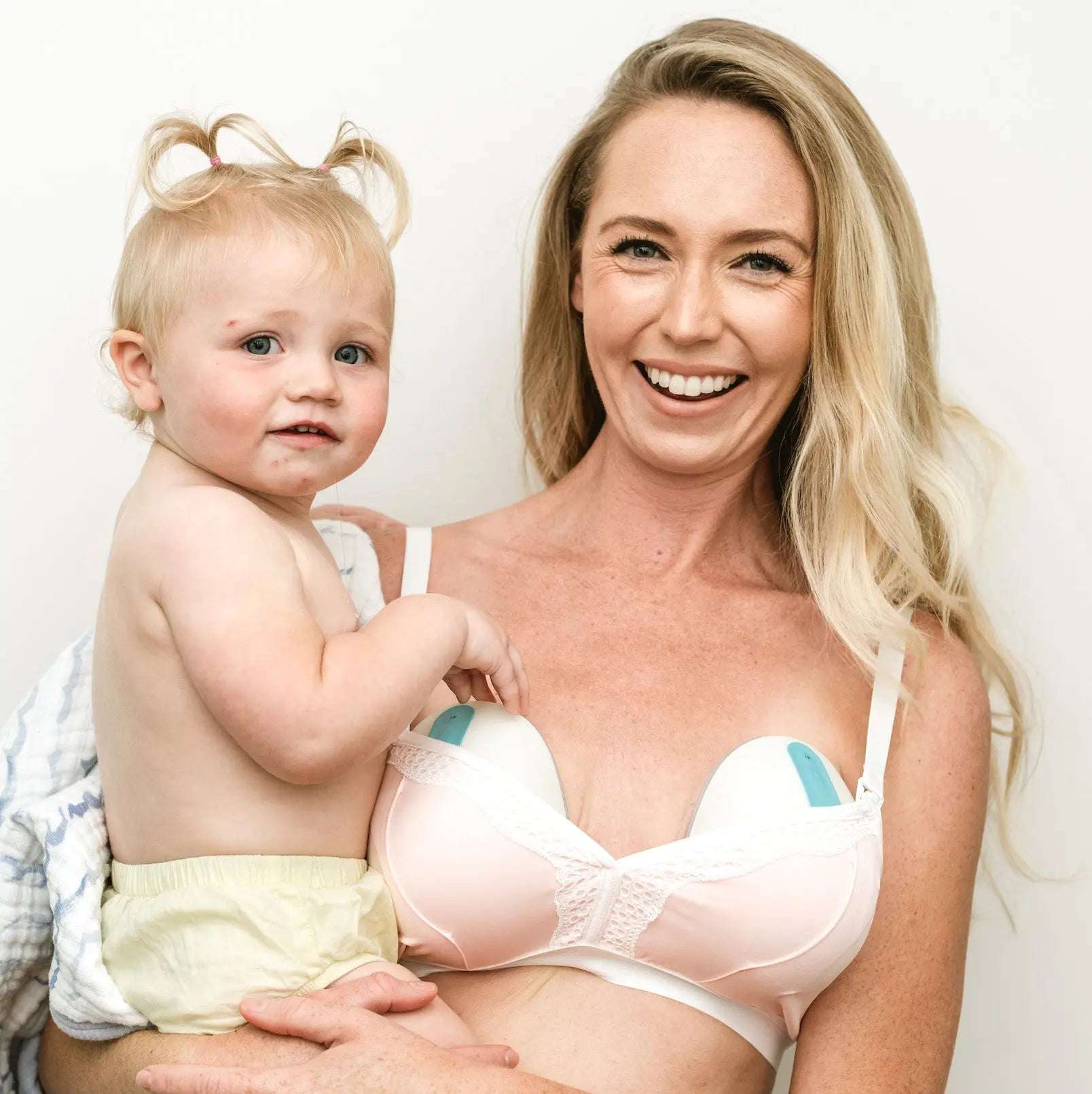 Rose 2.0 Nursing + Handsfree Pumping Bra | Milk & Baby