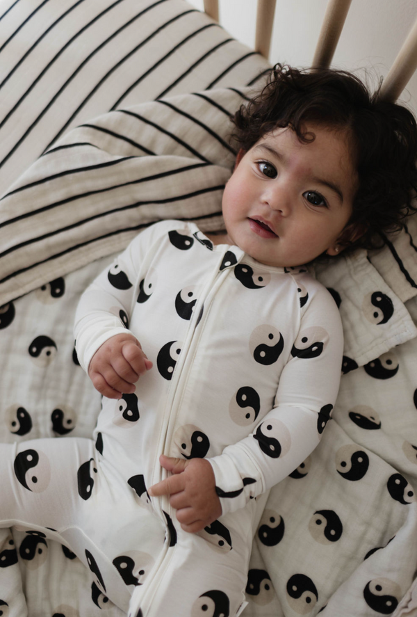 Black & White Yin Yang | Bamboo Zip Pajamas Milk & Baby